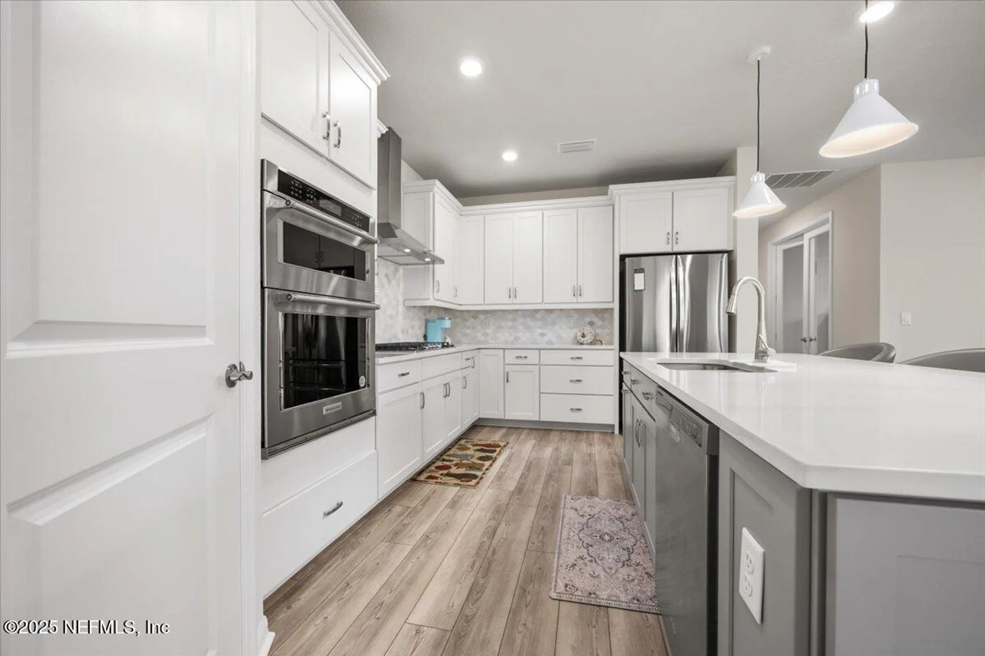 Property Slideshow image 12 of 34 | 10976 town view dr, Jacksonville, FL, 32256