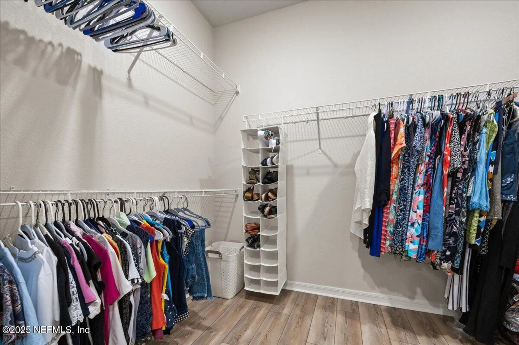 Property Slideshow image 18 of 34 | 10976 town view dr, Jacksonville, FL, 32256