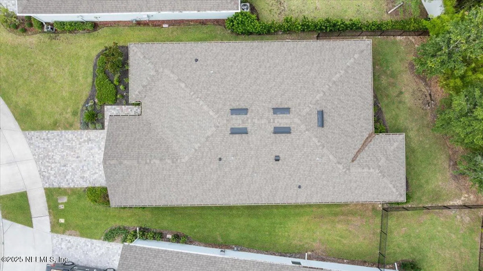 Property Slideshow image 22 of 34 | 10976 town view dr, Jacksonville, FL, 32256