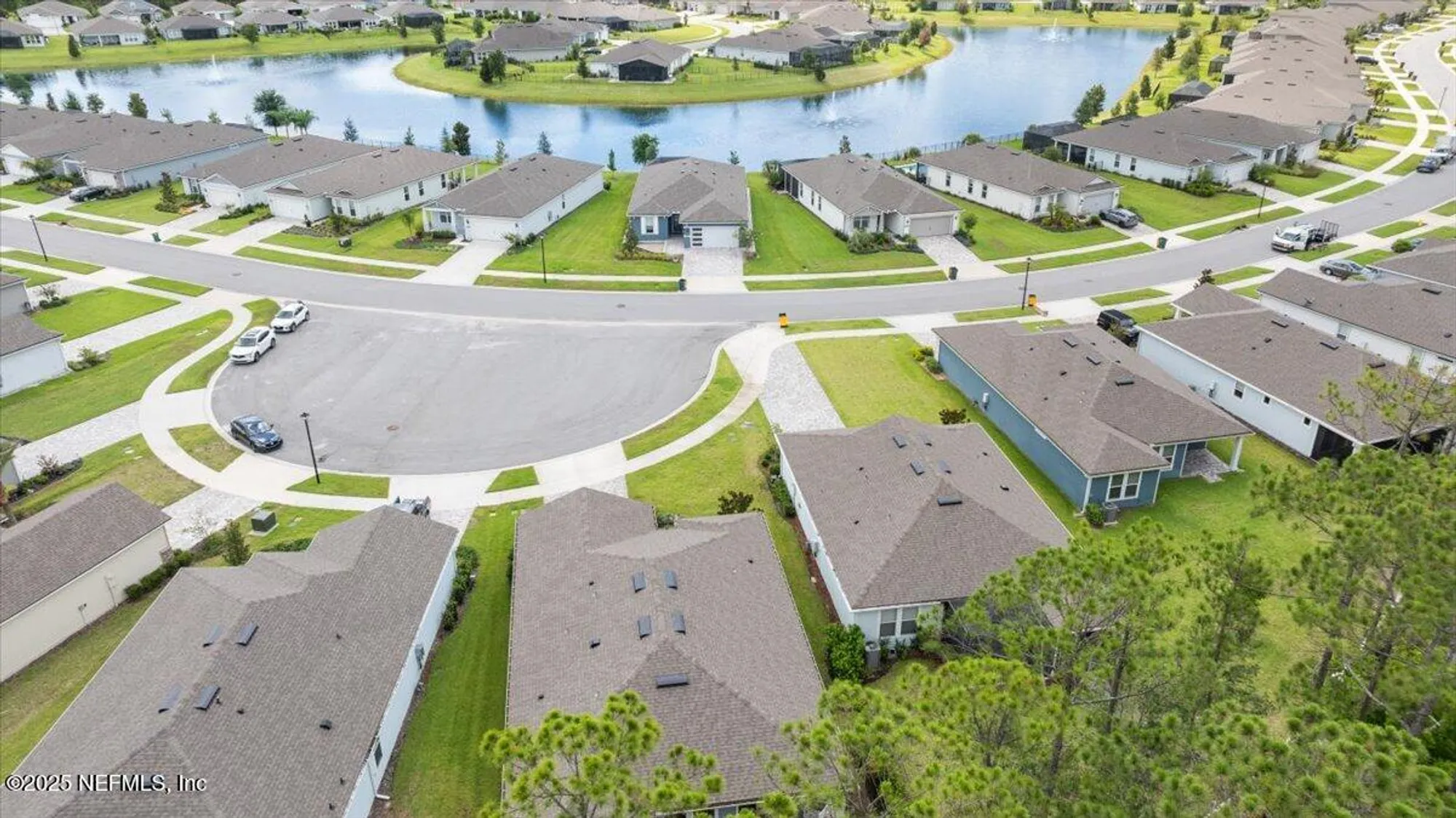 Property Slideshow image 23 of 34 | 10976 town view dr, Jacksonville, FL, 32256