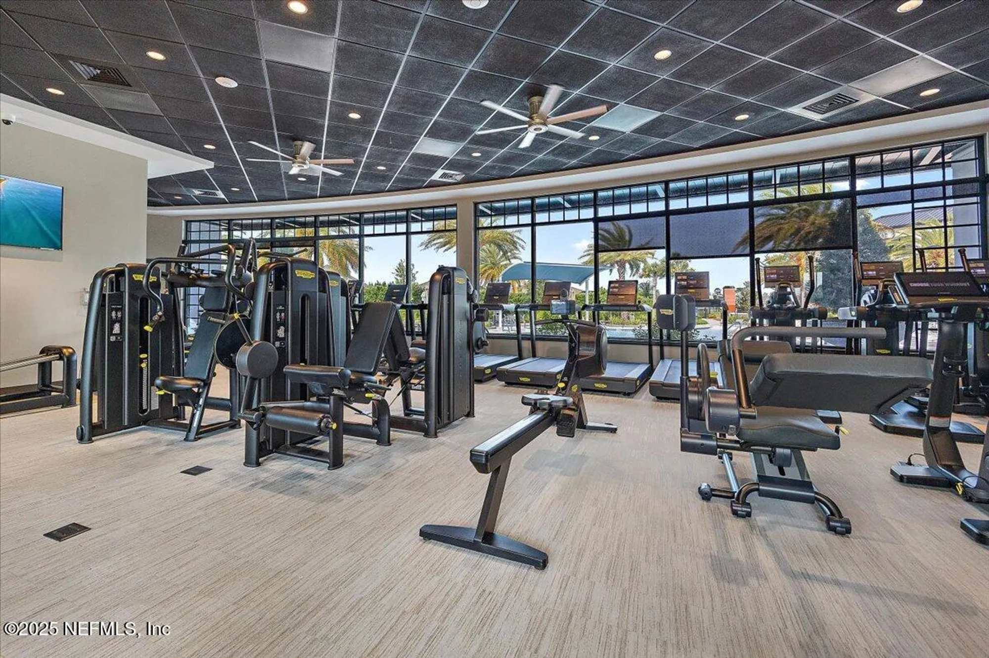 Property Slideshow image 25 of 34 | 10976 town view dr, Jacksonville, FL, 32256