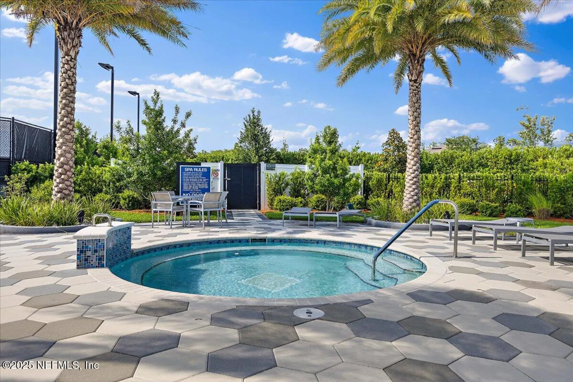 Property Slideshow image 27 of 34 | 10976 town view dr, Jacksonville, FL, 32256