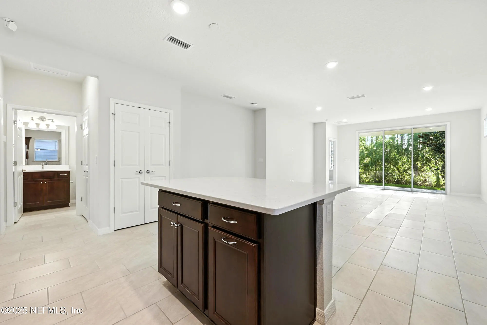 Property Slideshow image 16 of 36 | 101 glenhurst ave, Ponte Vedra, FL, 32081