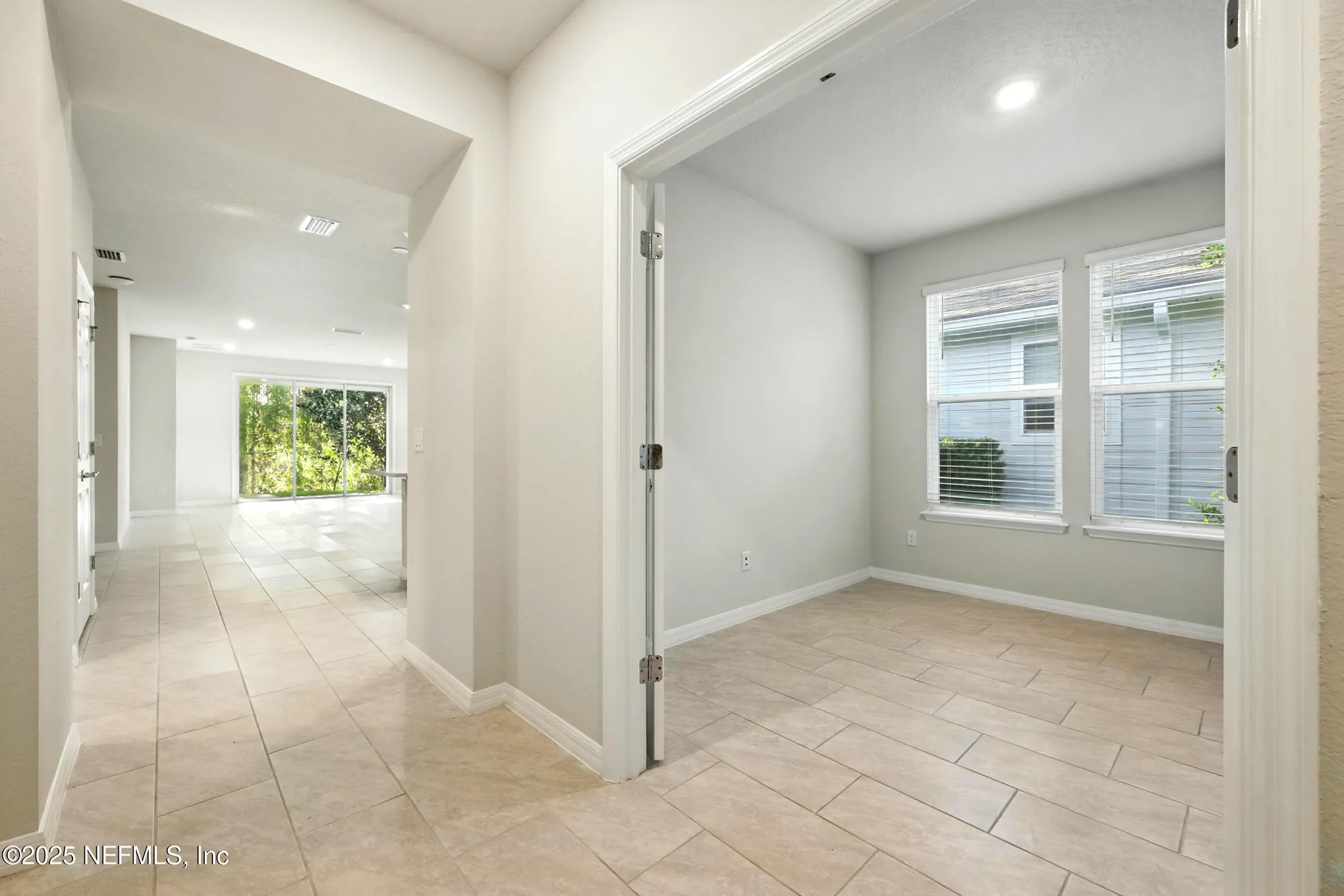 Property Slideshow image 7 of 36 | 101 glenhurst ave, Ponte Vedra, FL, 32081