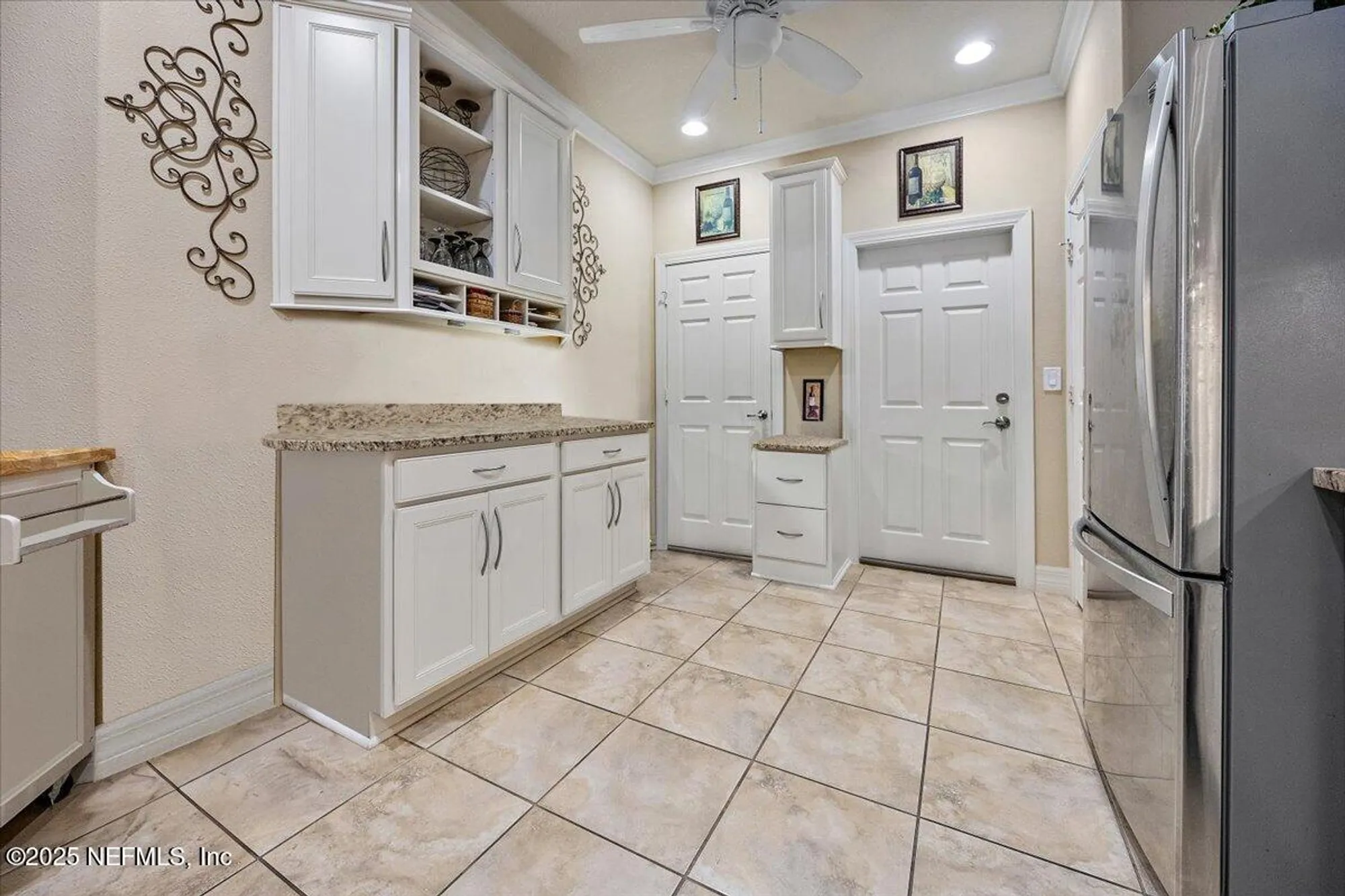 Property Slideshow image 9 of 26 | 11725 surfbird cir 4c, Jacksonville, FL, 32256
