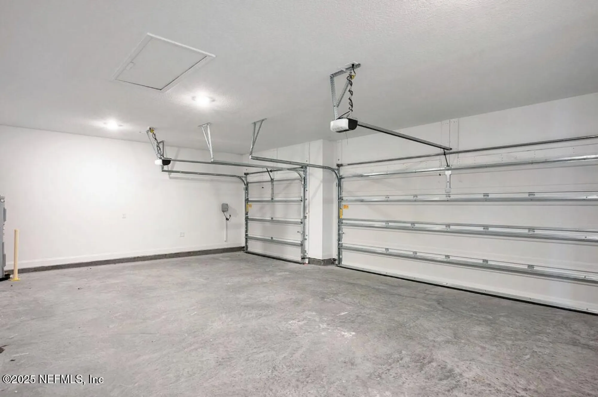 Property Slideshow image 25 of 27 | 2832 daylily pt, Green Cove Springs, FL, 32043