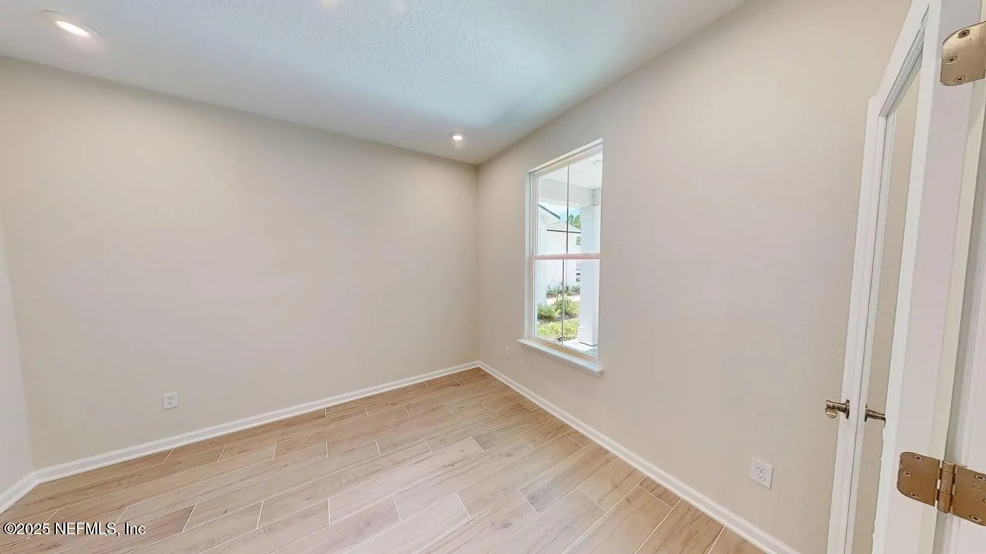 Property Slideshow image 12 of 70 | 623 juniper hills dr, St Johns, FL, 32259