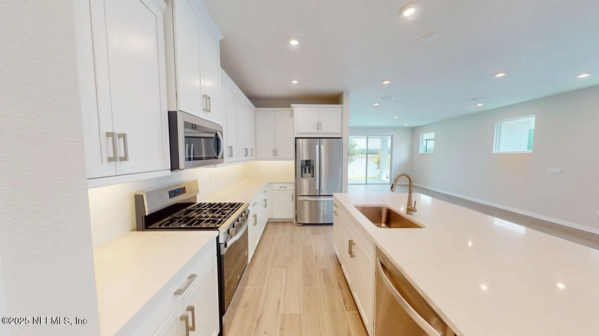 Property Slideshow image 6 of 70 | 623 juniper hills dr, St Johns, FL, 32259