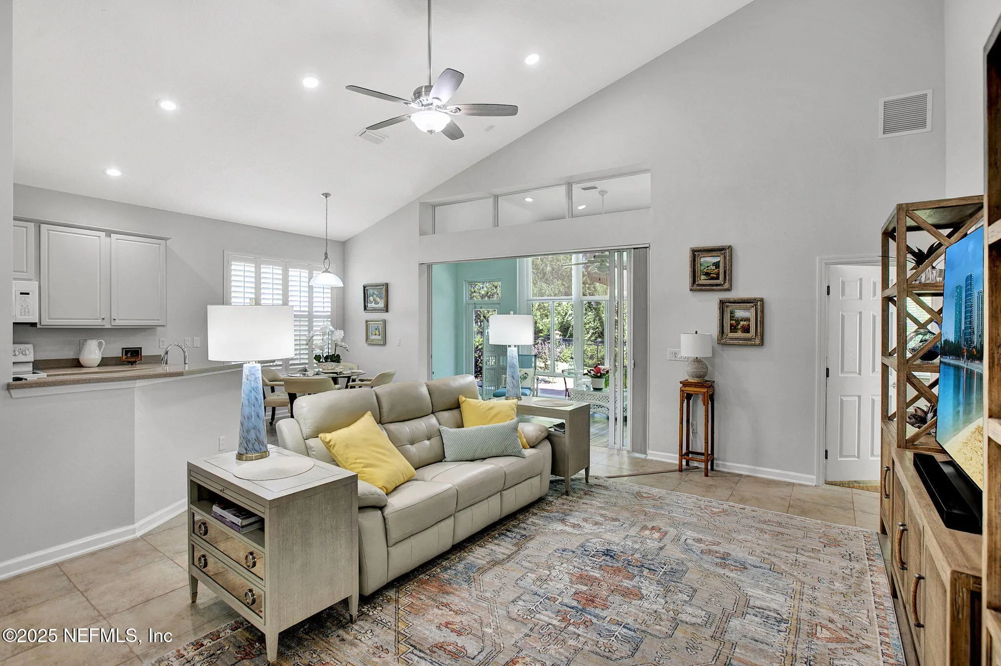 Property Slideshow image 6 of 34 | 9213 sugar meadow trl, Jacksonville, FL, 32256