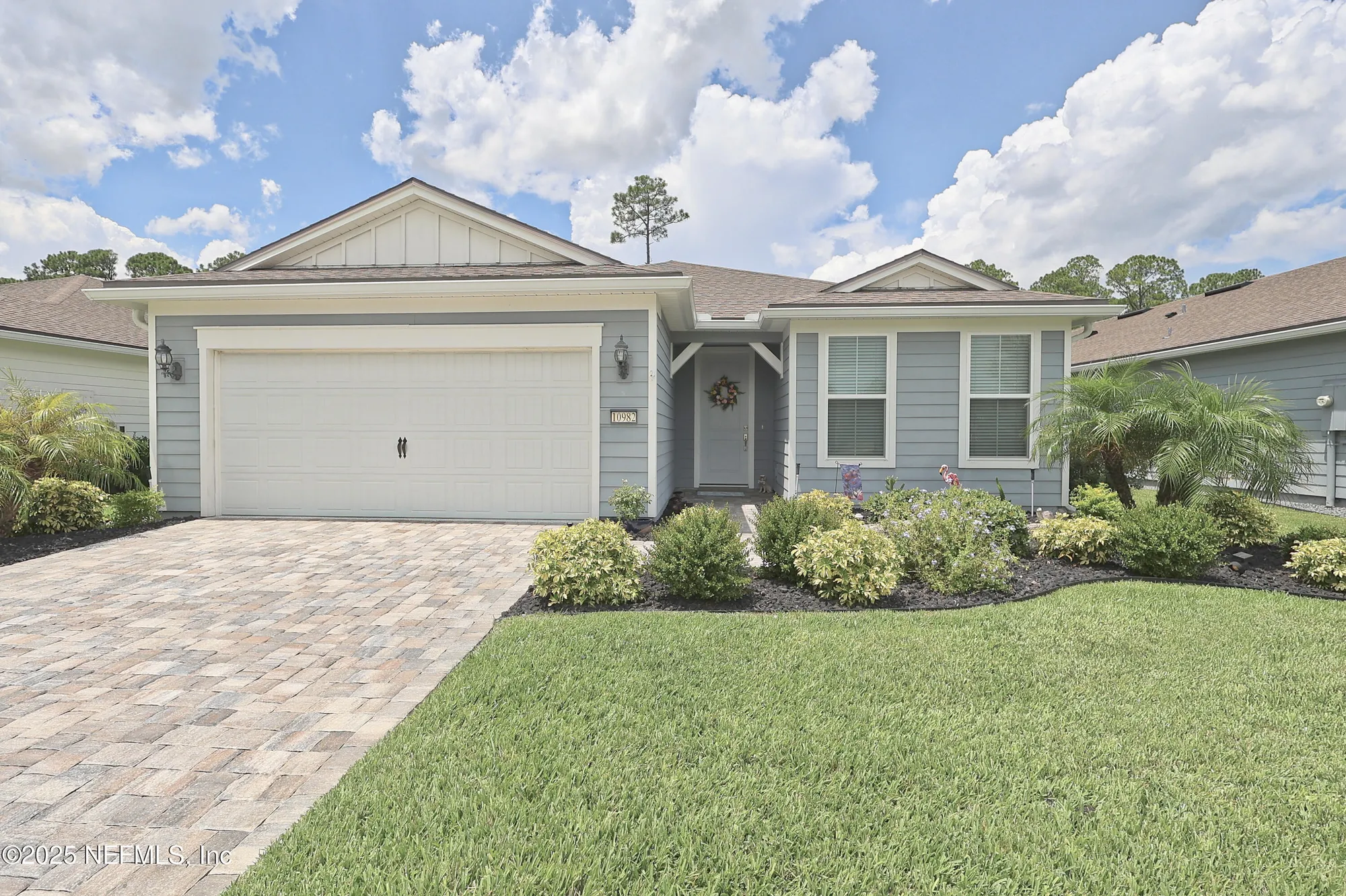 Property Slideshow image 2 of 59 | 10982 kentworth way, Jacksonville, FL, 32256