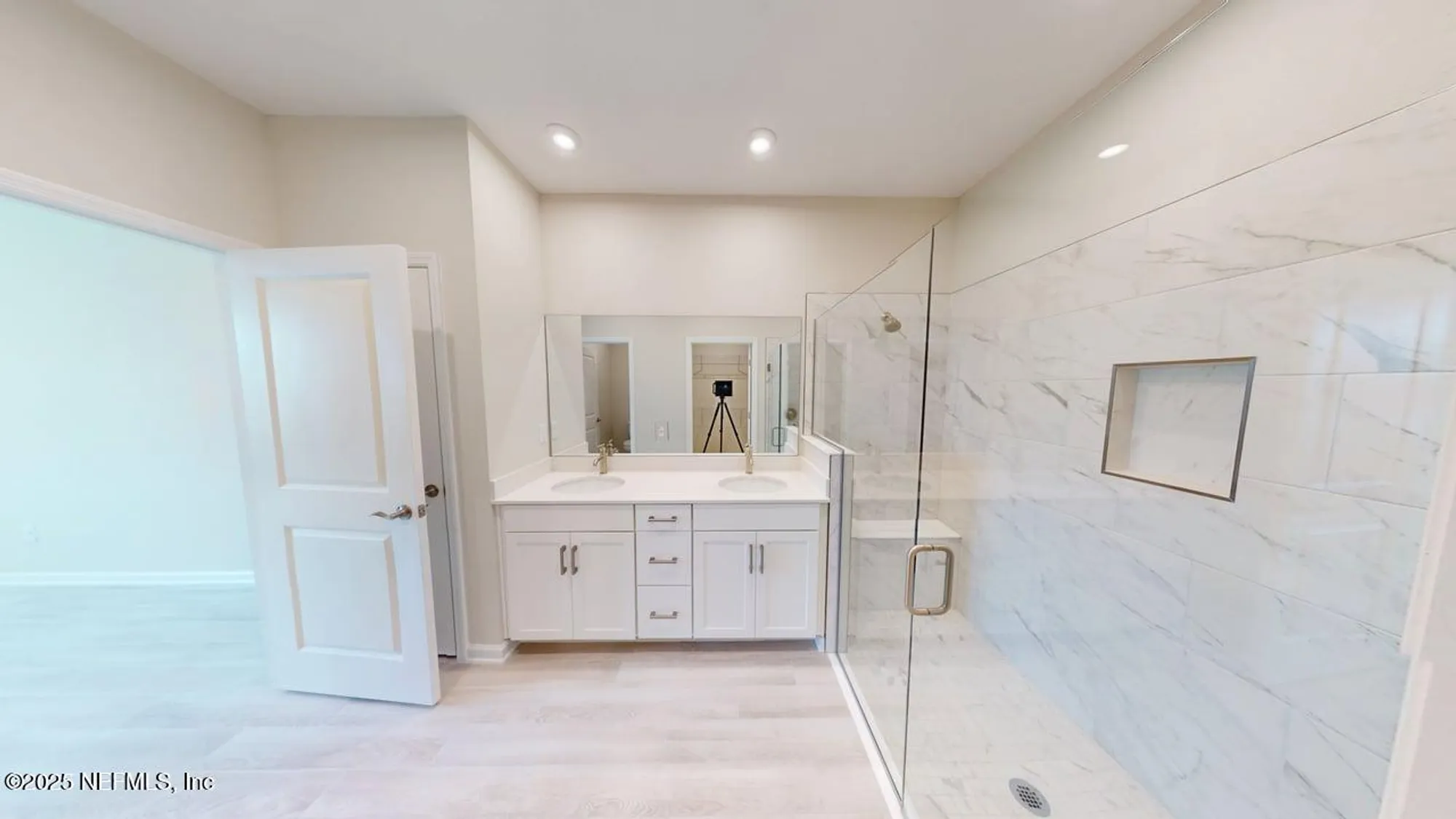 Property Slideshow image 13 of 68 | 655 juniper hills dr, St Johns, FL, 32259