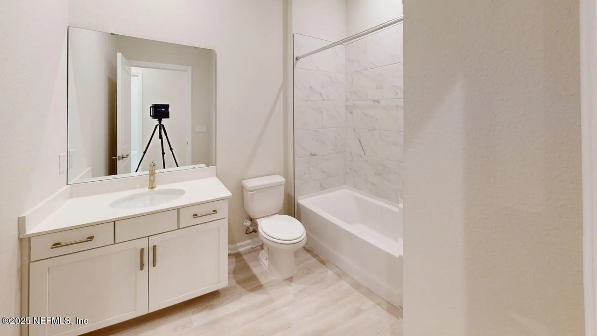 Property Slideshow image 16 of 68 | 655 juniper hills dr, St Johns, FL, 32259