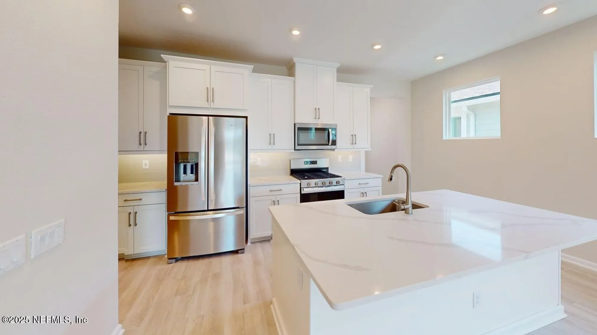 Property Slideshow image 5 of 68 | 655 juniper hills dr, St Johns, FL, 32259