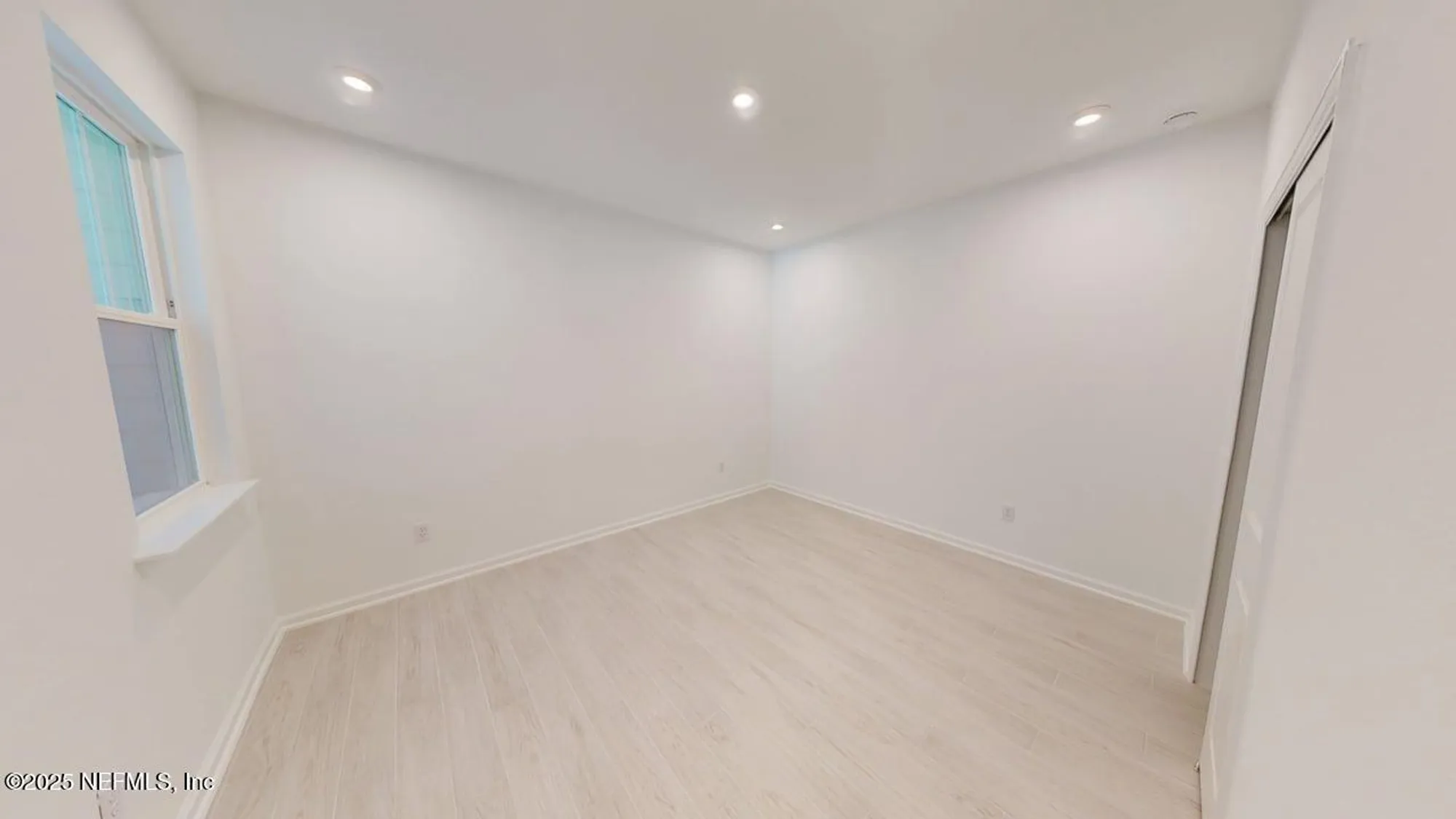 Property Slideshow image 11 of 70 | 649 juniper hills dr, St Johns, FL, 32259