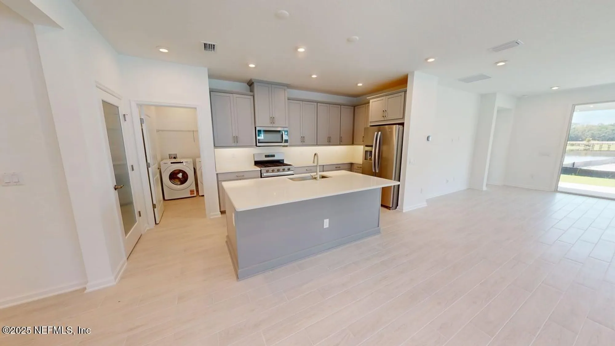 Property Slideshow image 5 of 70 | 649 juniper hills dr, St Johns, FL, 32259