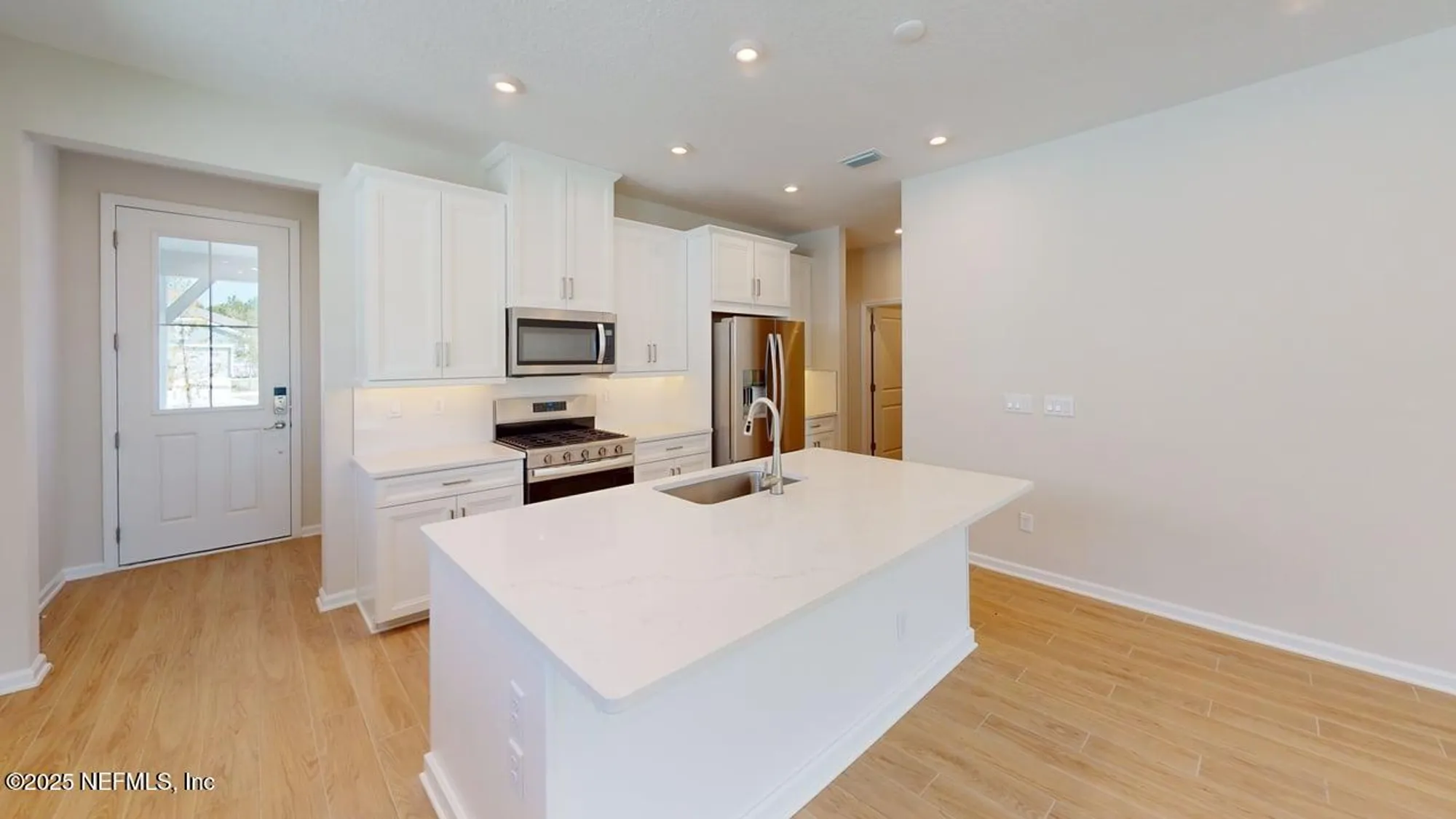 Property Slideshow image 5 of 69 | 609 juniper hills dr, St Johns, FL, 32259