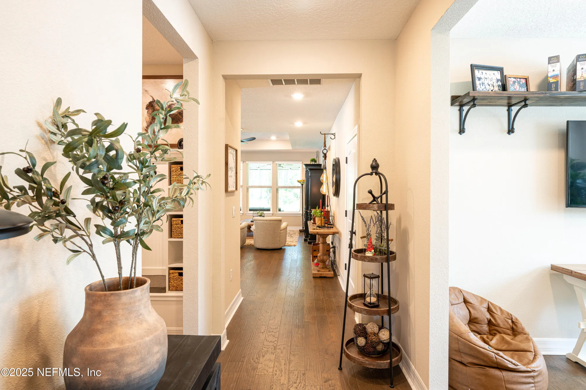 Property Slideshow image 8 of 75 | 213 curved bay trl, Ponte Vedra, FL, 32081