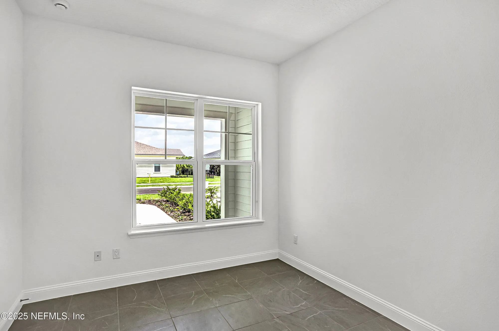 Property Slideshow image 12 of 36 | 4392 sun garden dr, Jacksonville, FL, 32257