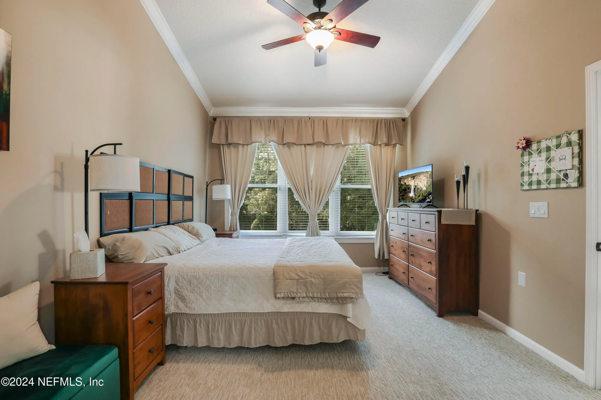 Property Slideshow image 5 of 61 | 8565 little swift cir 32f, Jacksonville, FL, 32256