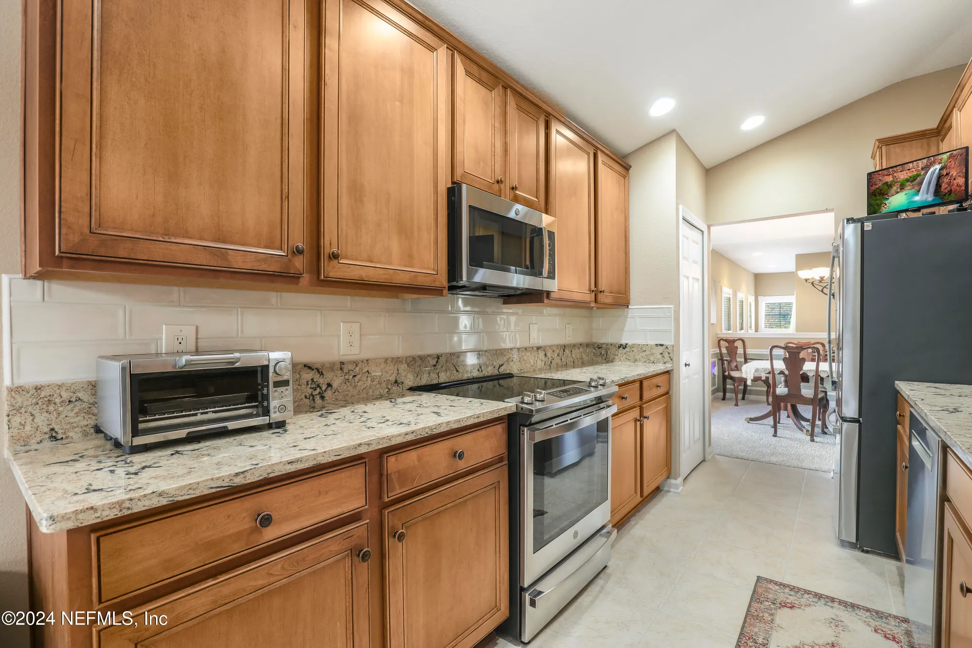 Property Slideshow image 21 of 61 | 8565 little swift cir 32f, Jacksonville, FL, 32256