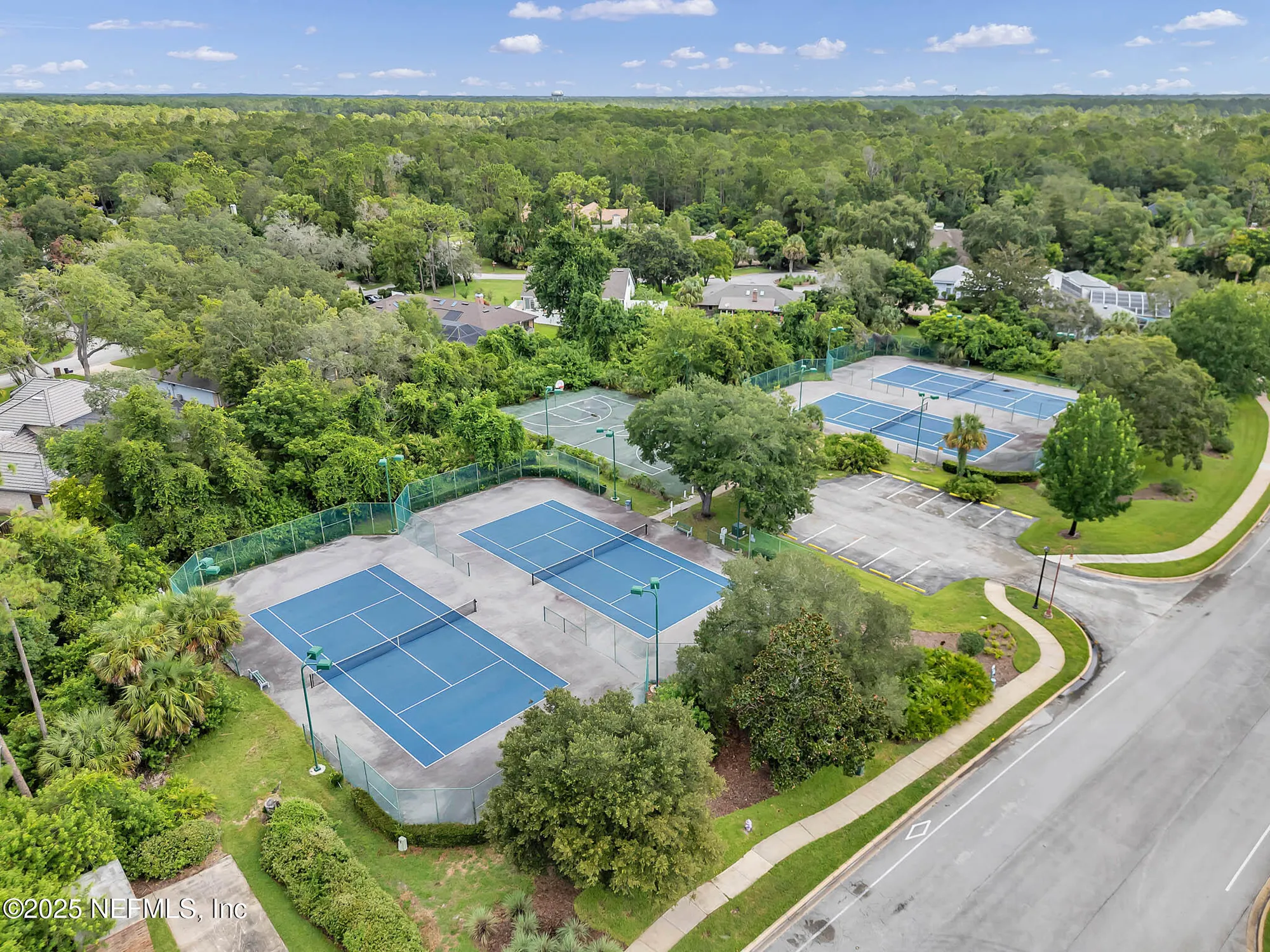 Property Slideshow image 4 of 32 | 9 forest view way, Ormond Beach, FL, 32174