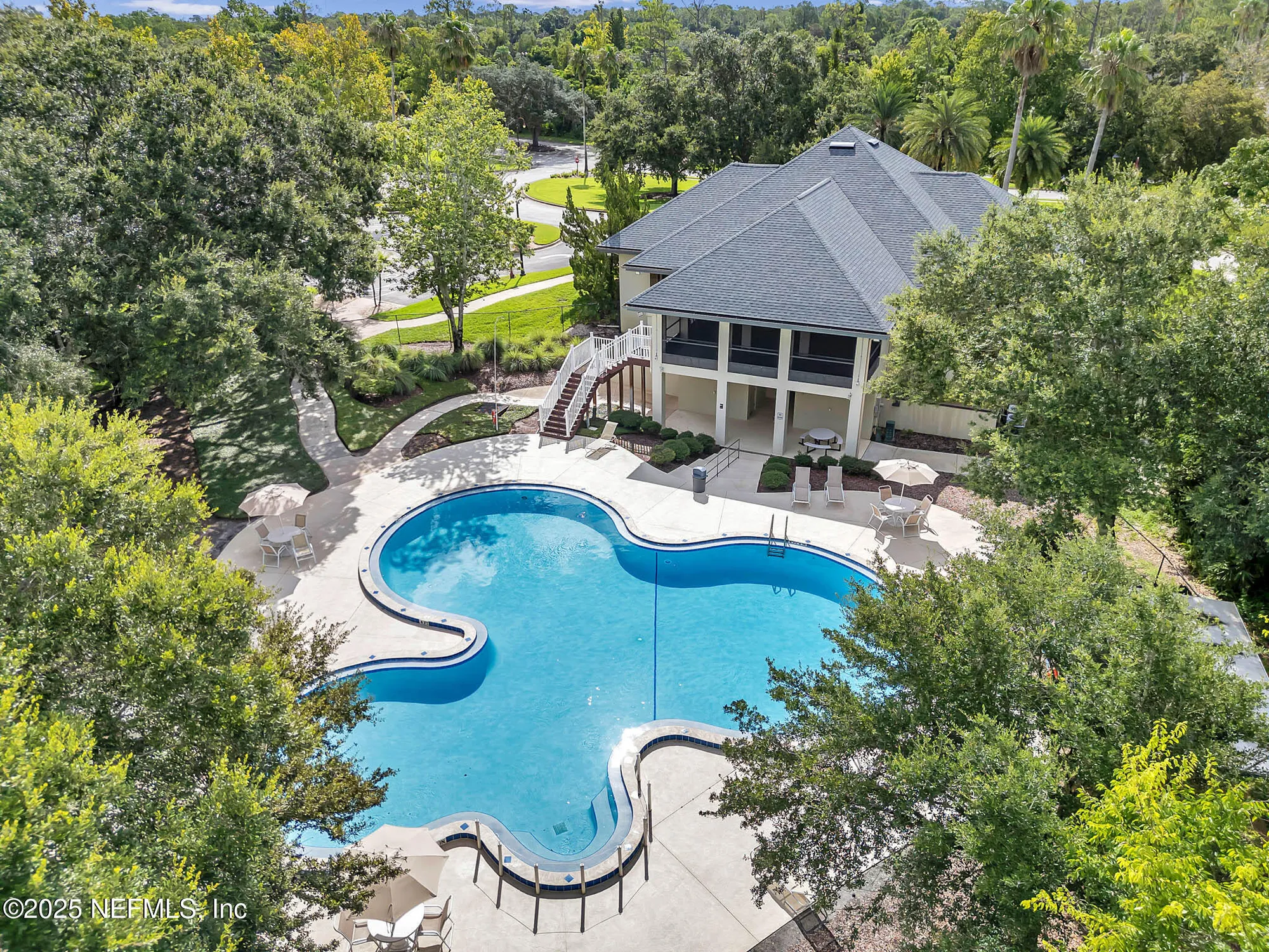 Property Slideshow image 5 of 32 | 9 forest view way, Ormond Beach, FL, 32174