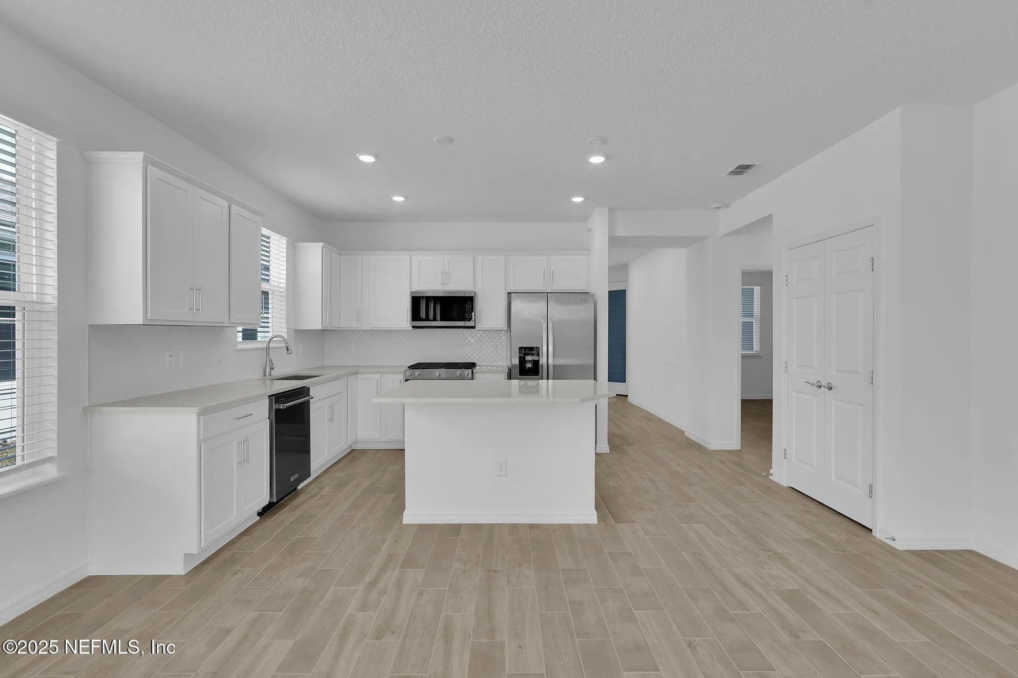 Property Slideshow image 7 of 44 | 261 ecliptic lp lp, Yulee, FL, 32097