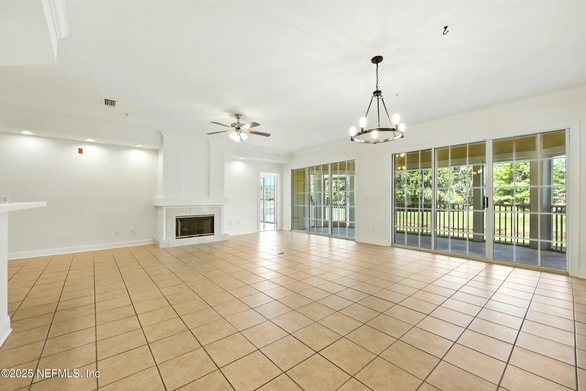 Property Slideshow image 2 of 67 | 355 n shore cir unit 1312, Saint Augustine, FL, 32092