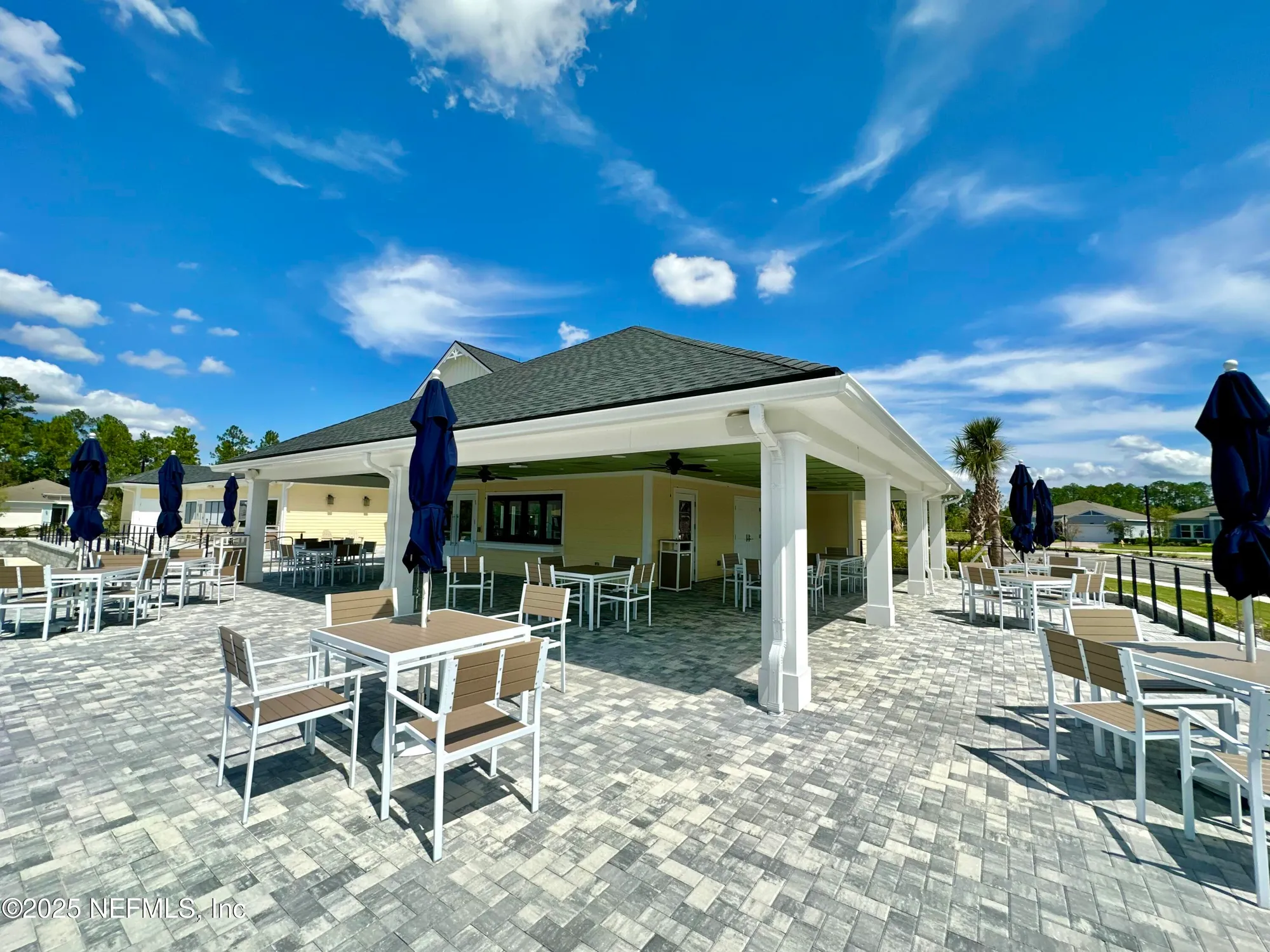 Property Slideshow image 32 of 47 | 75586 pondside ln, Yulee, FL, 32097