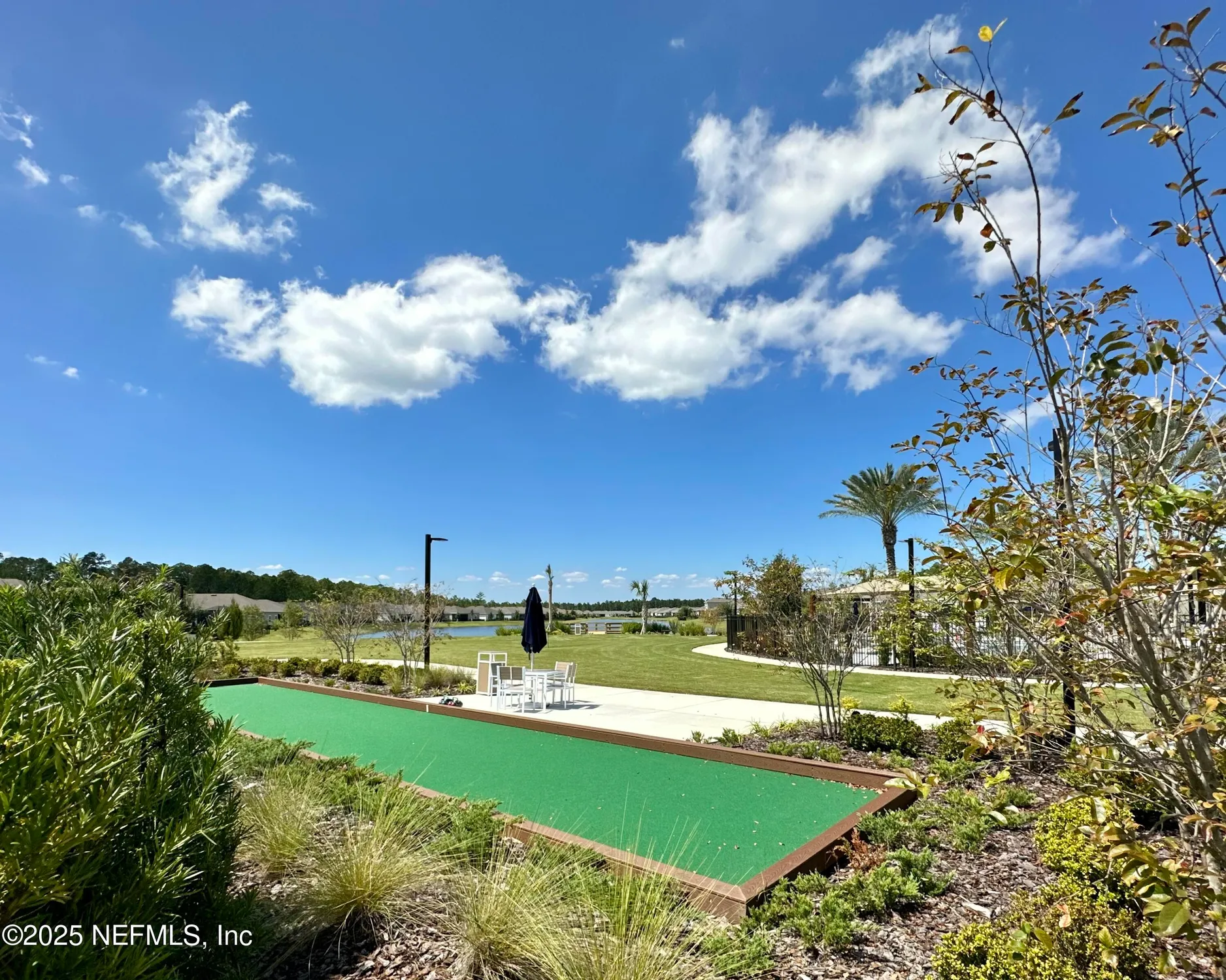 Property Slideshow image 35 of 47 | 75586 pondside ln, Yulee, FL, 32097