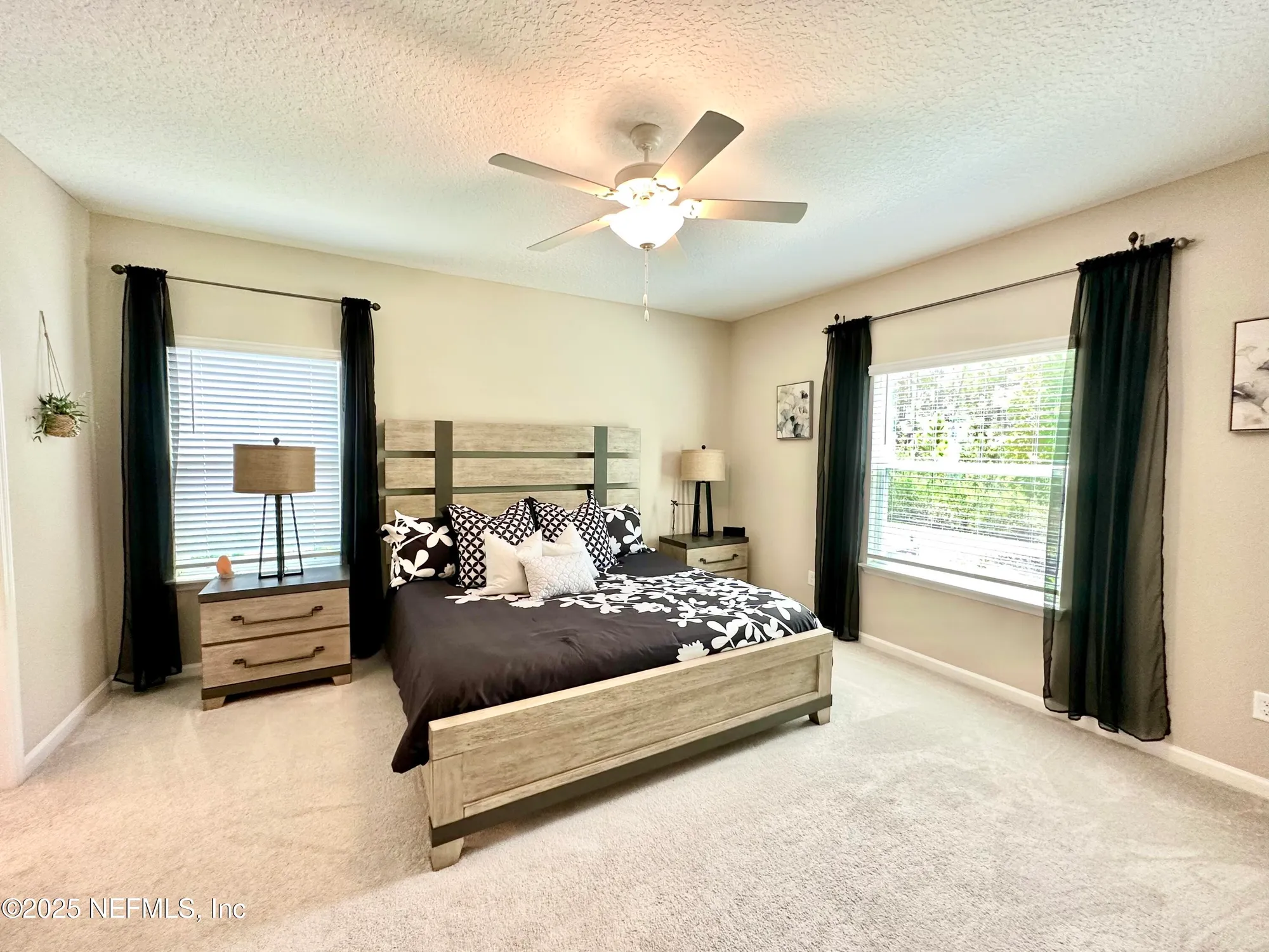 Property Slideshow image 11 of 47 | 75586 pondside ln, Yulee, FL, 32097