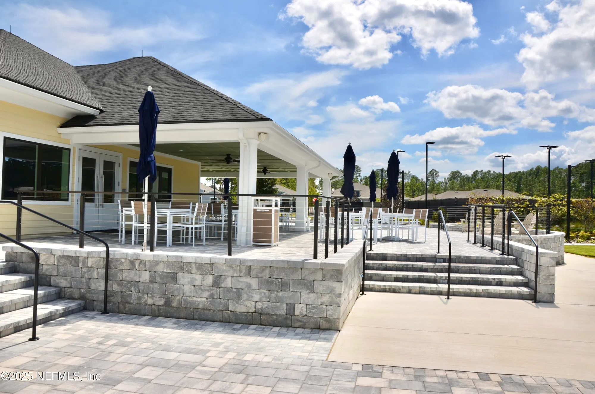 Property Slideshow image 31 of 47 | 75586 pondside ln, Yulee, FL, 32097