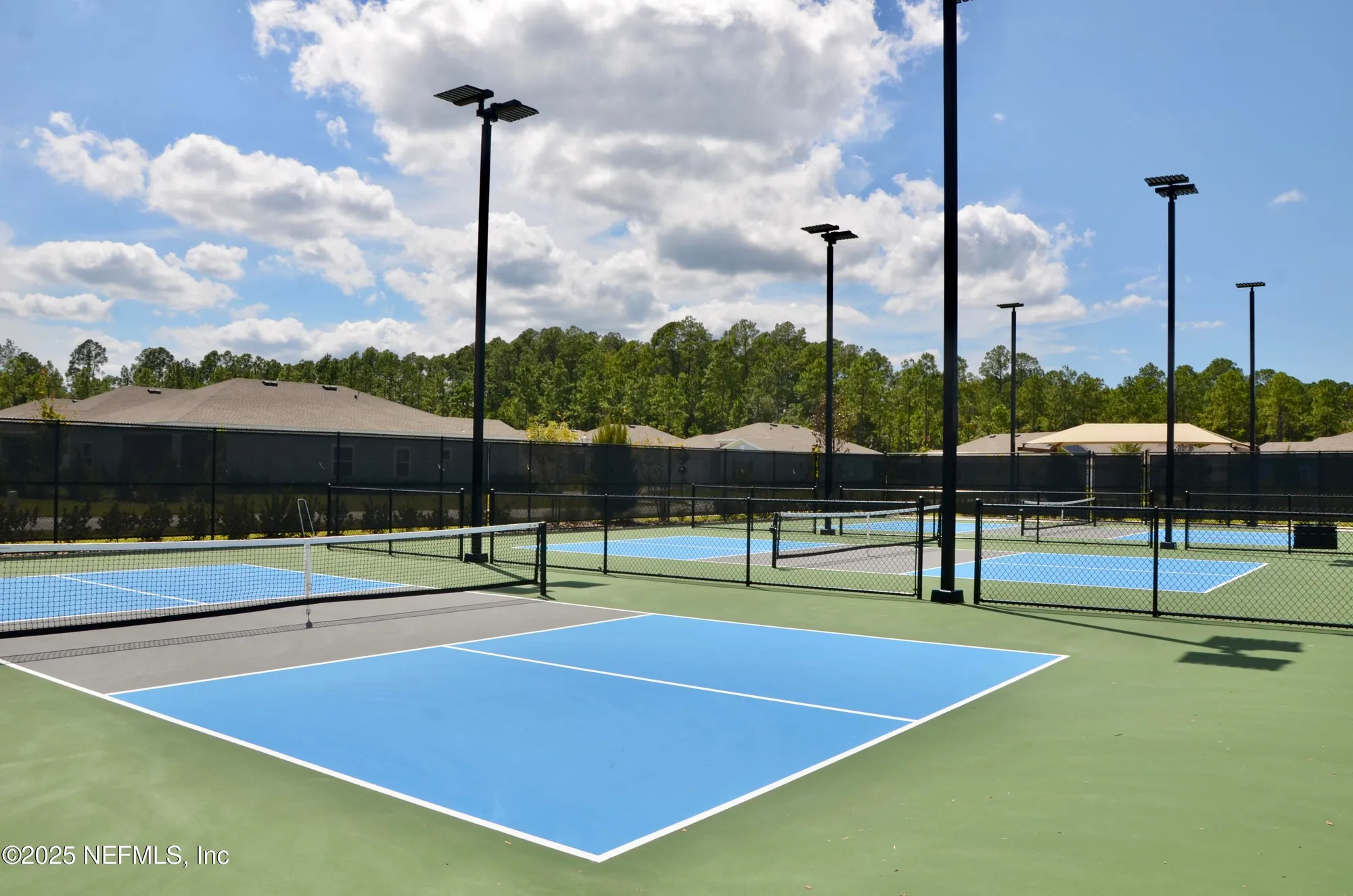 Property Slideshow image 33 of 47 | 75586 pondside ln, Yulee, FL, 32097