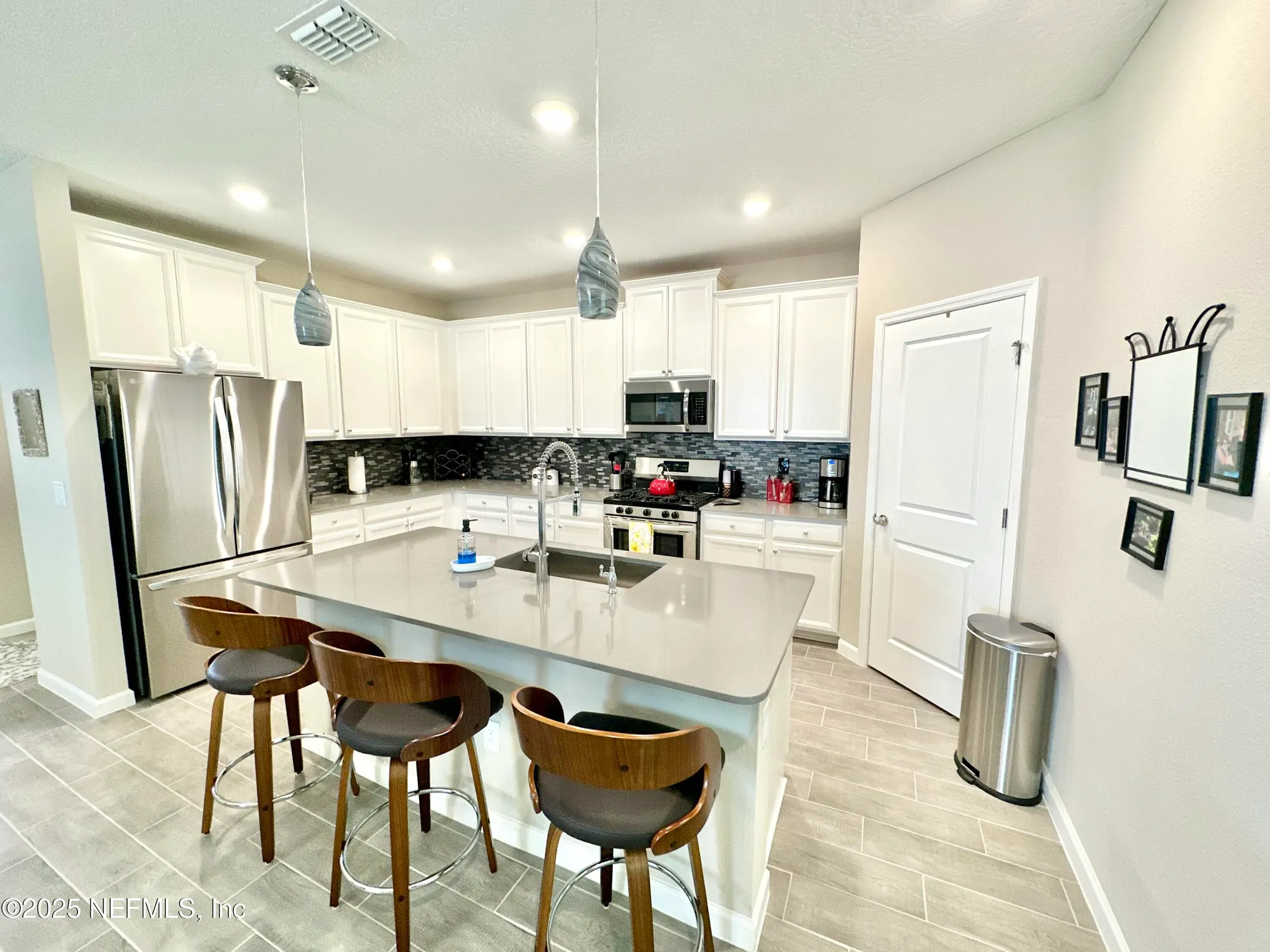 Property Slideshow image 7 of 47 | 75586 pondside ln, Yulee, FL, 32097