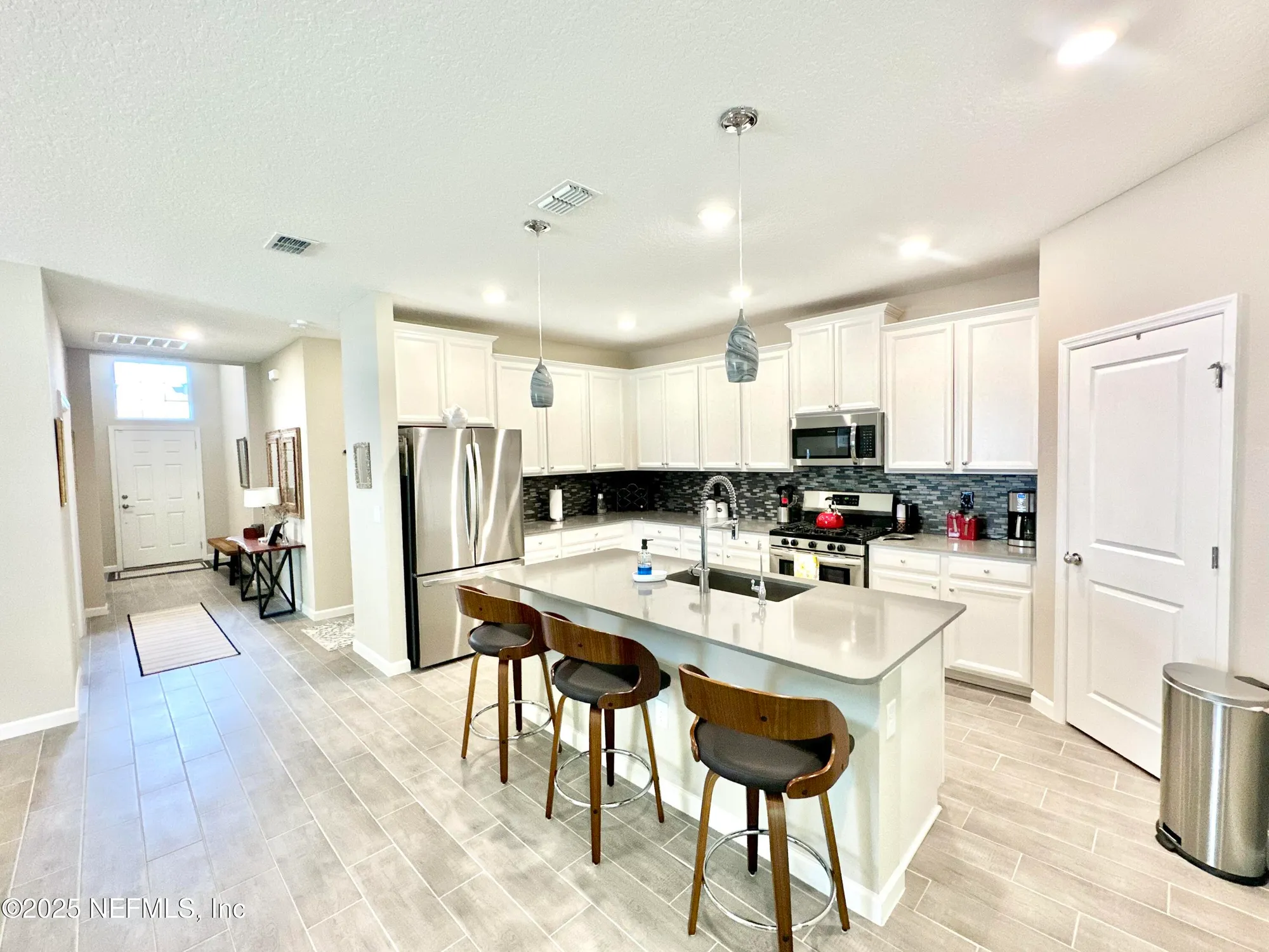 Property Slideshow image 10 of 47 | 75586 pondside ln, Yulee, FL, 32097