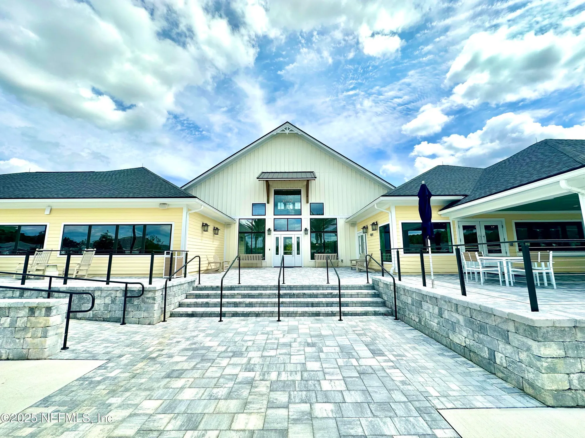 Property Slideshow image 37 of 47 | 75586 pondside ln, Yulee, FL, 32097