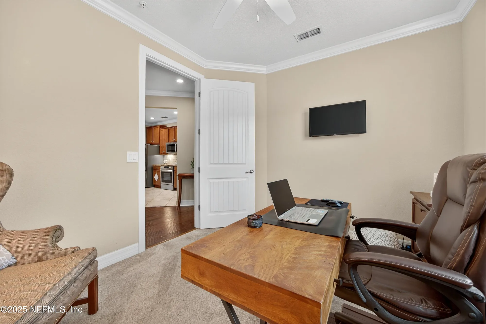 Property Slideshow image 23 of 30 | 11736 surfbird cir 17d, Jacksonville, FL, 32256