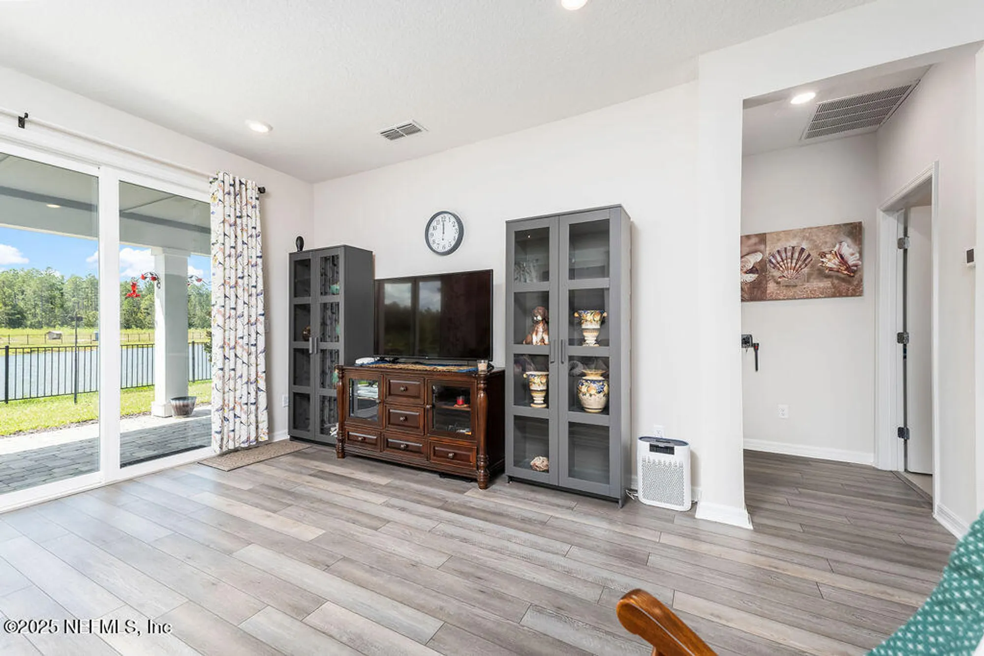 Property Slideshow image 21 of 45 | 263 fairlake cir, St Augustine, FL, 32092