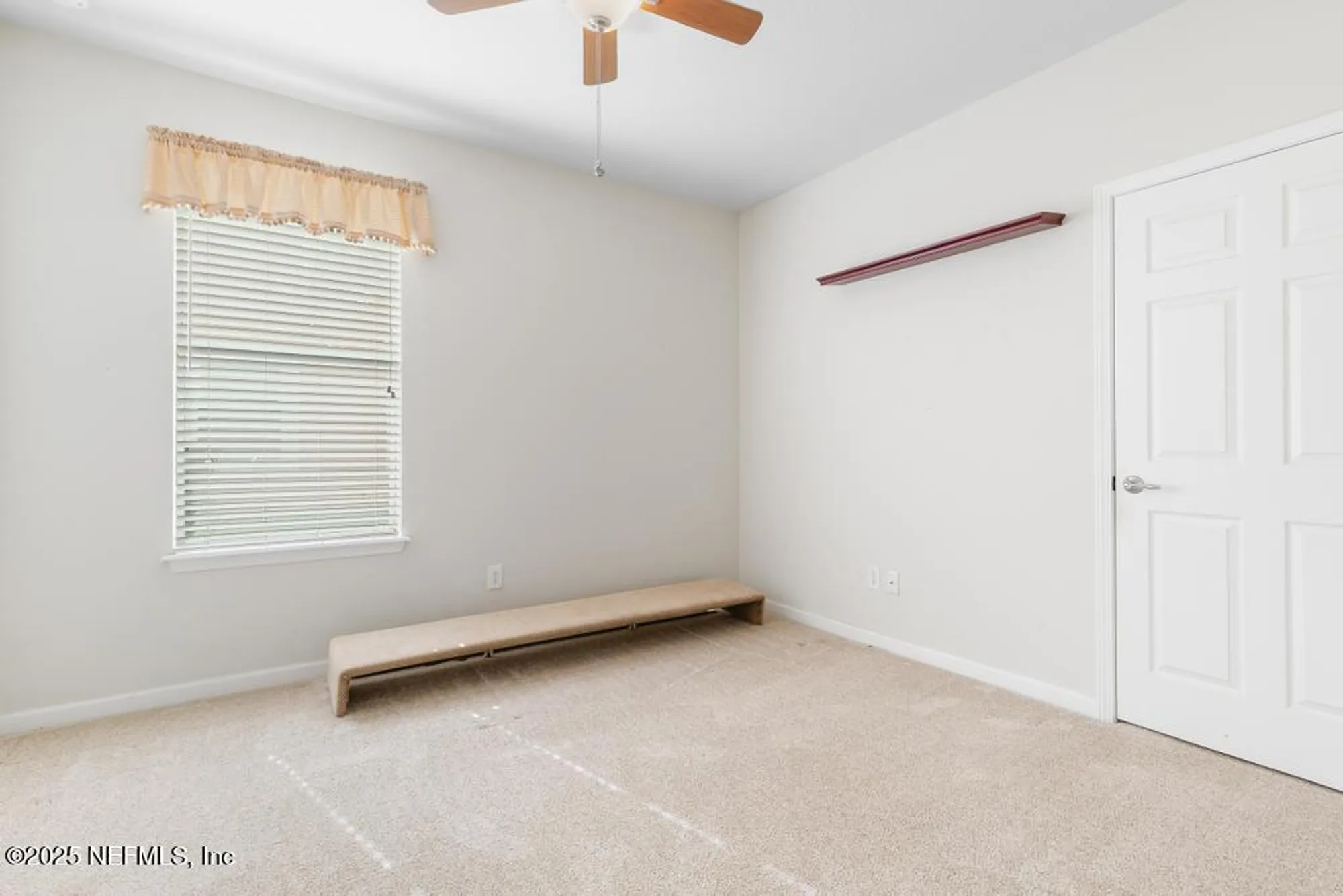 Property Slideshow image 11 of 34 | 8699 little swift cir 25g, Jacksonville, FL, 32256