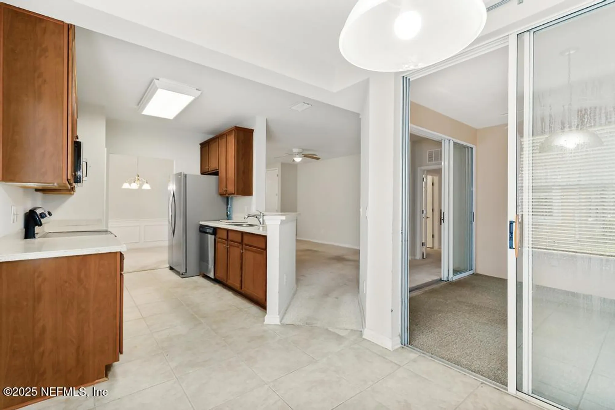 Property Slideshow image 23 of 34 | 8699 little swift cir 25g, Jacksonville, FL, 32256