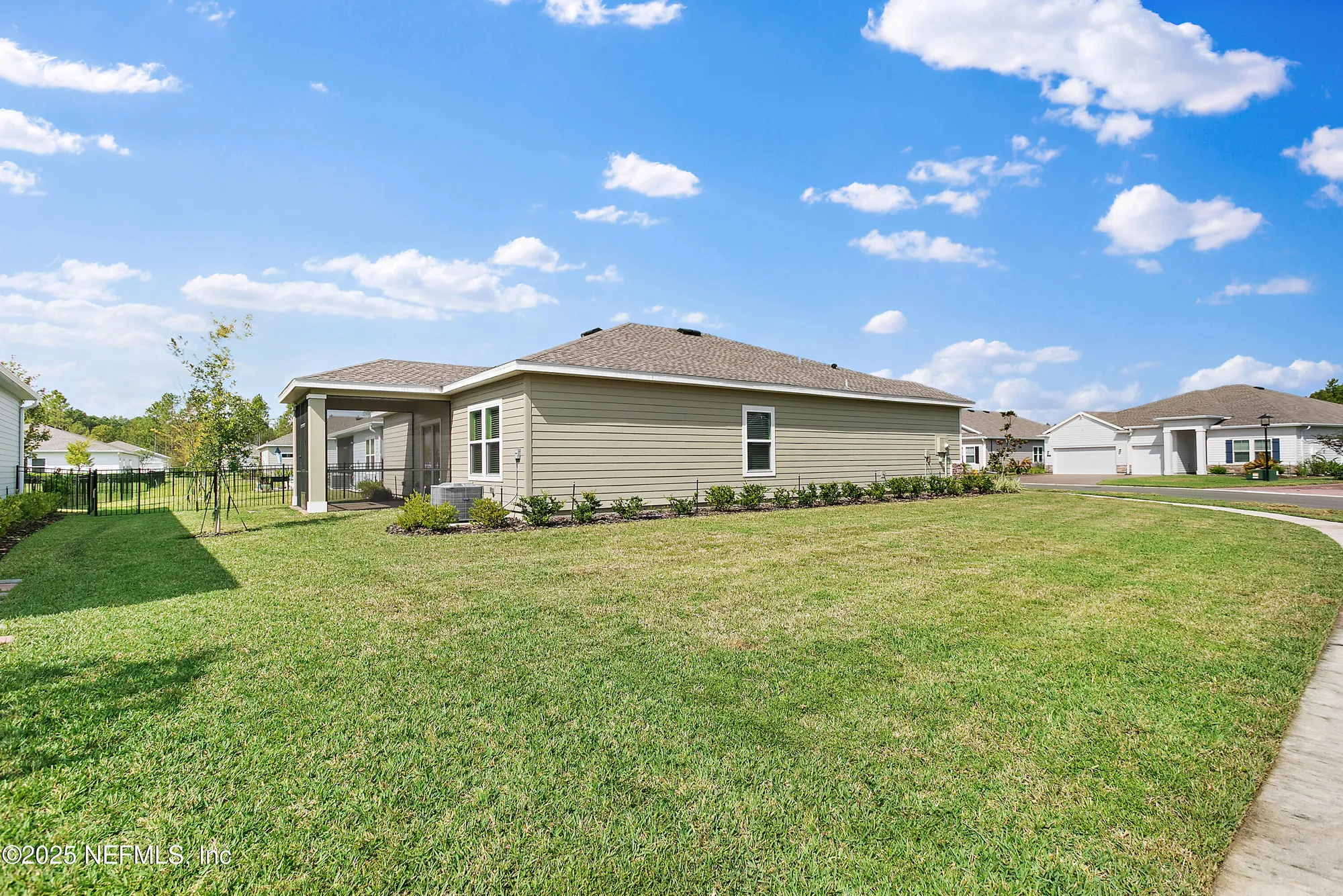 Property Slideshow image 16 of 28 | 75045 pondside ln, Yulee, FL, 32097