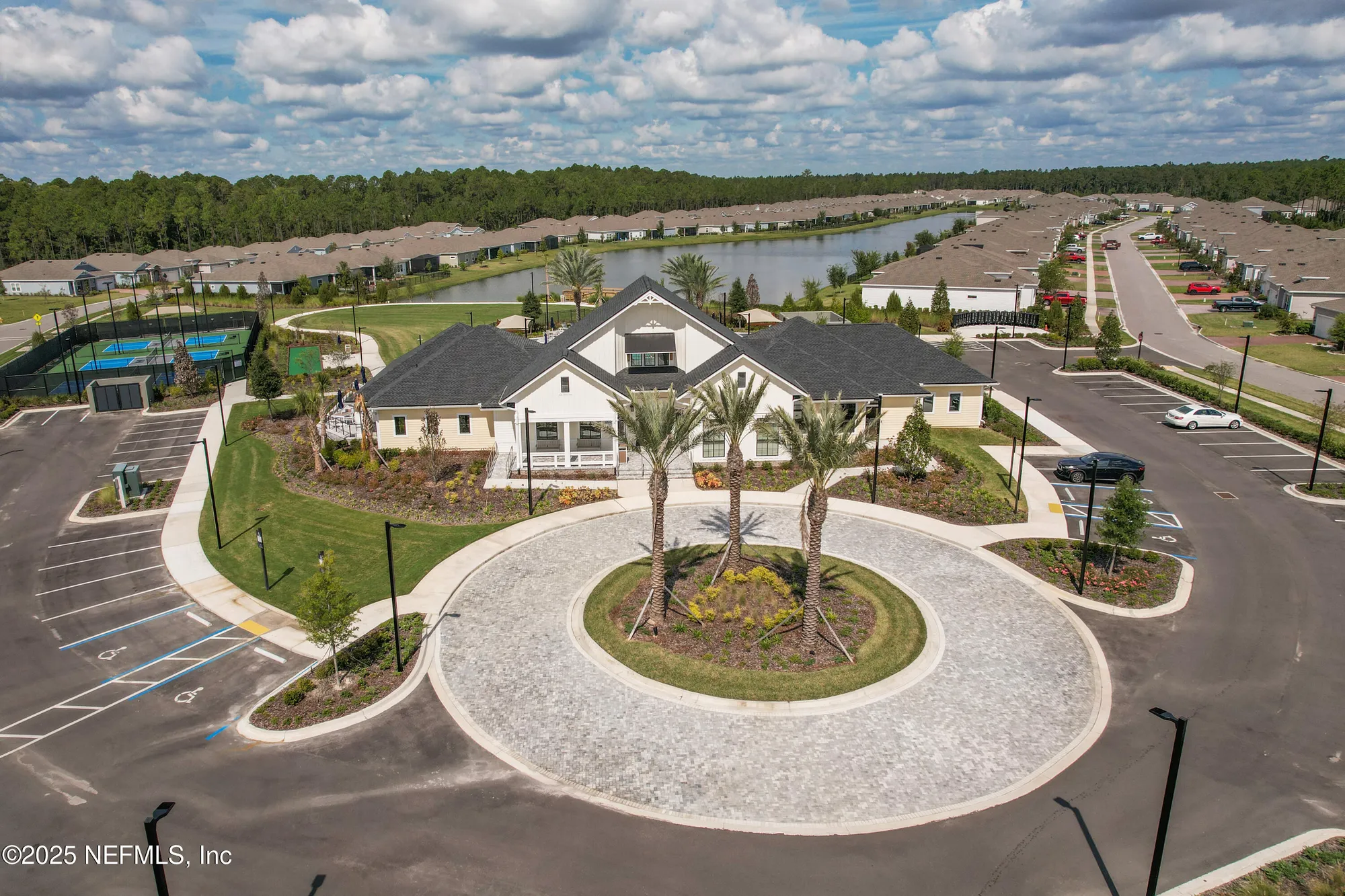 Property Slideshow image 19 of 28 | 75045 pondside ln, Yulee, FL, 32097