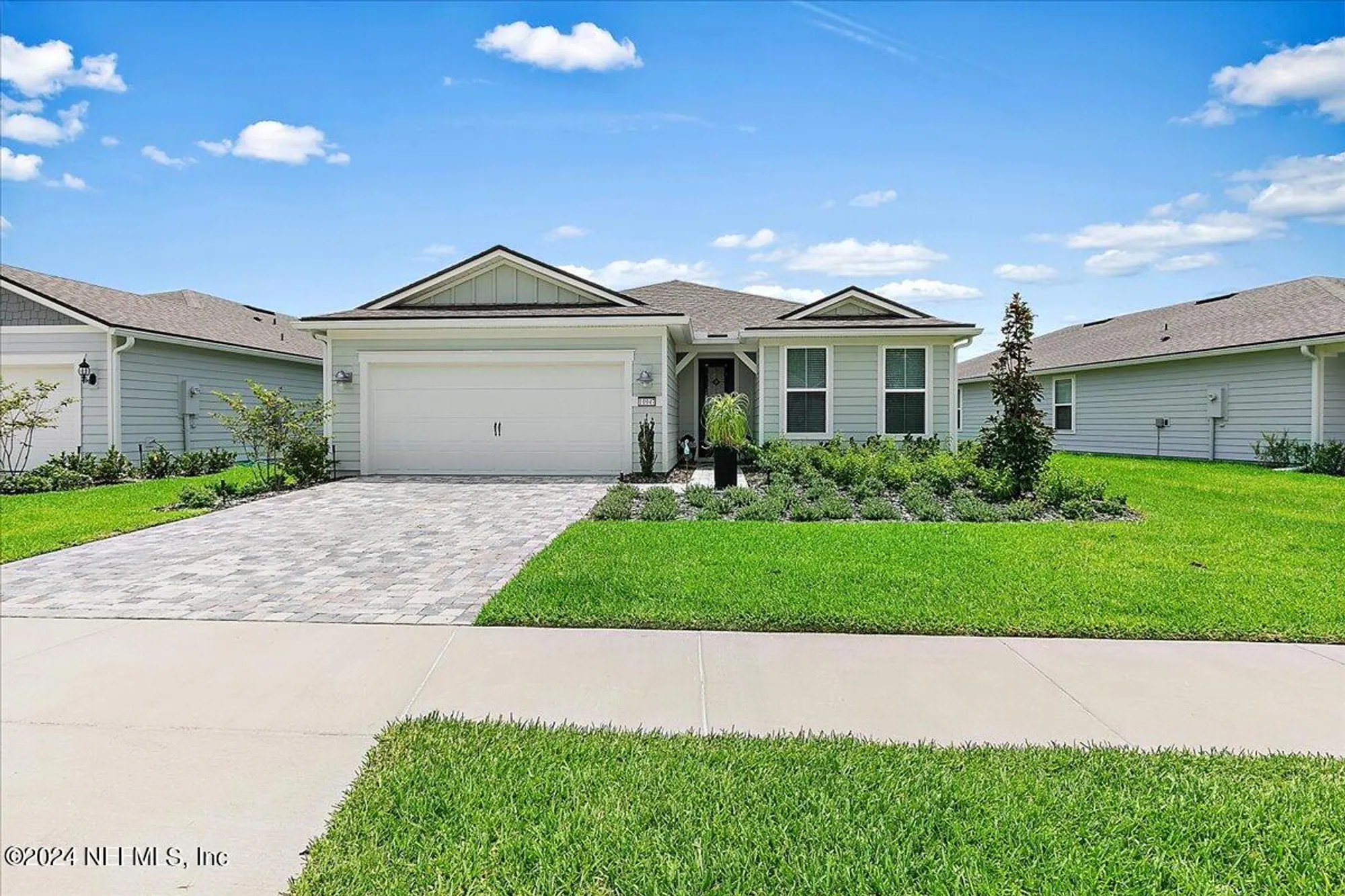 Property Slideshow image 1 of 23 | 10947 town view dr, Jacksonville, FL, 32256
