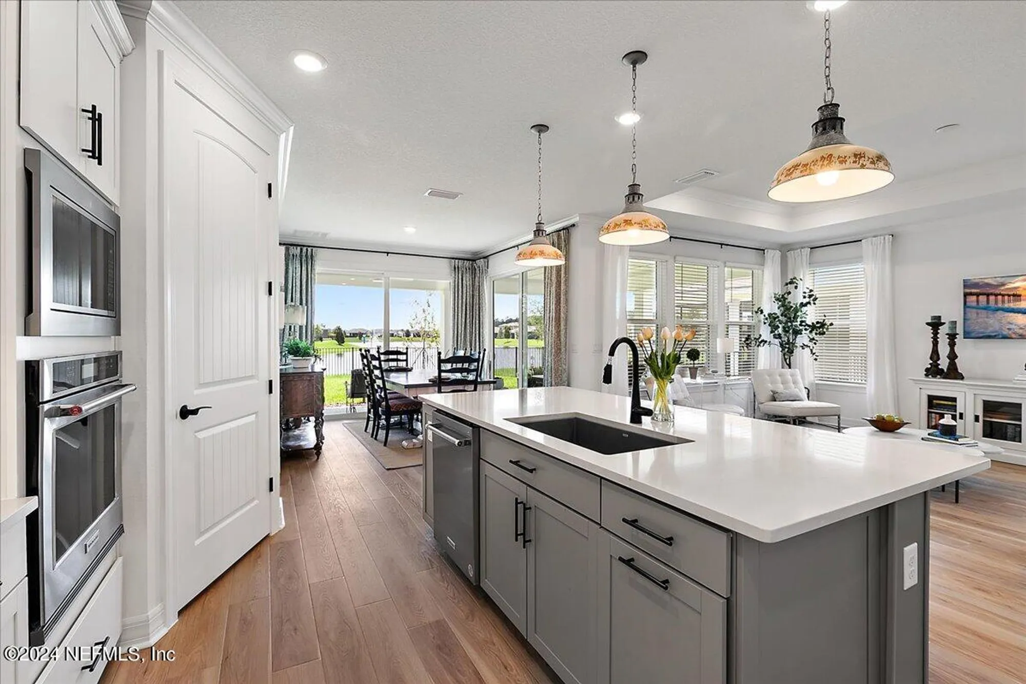 Property Slideshow image 11 of 23 | 10947 town view dr, Jacksonville, FL, 32256