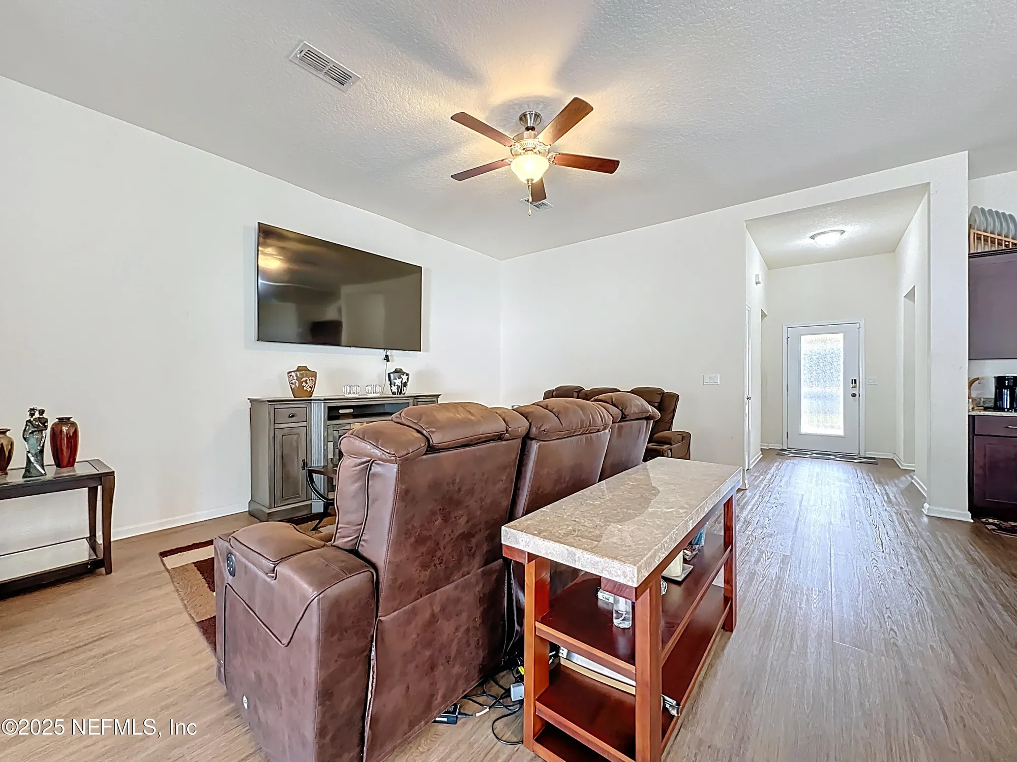 Property Slideshow image 12 of 51 | 530 vonron dr, Jacksonville, FL, 32222