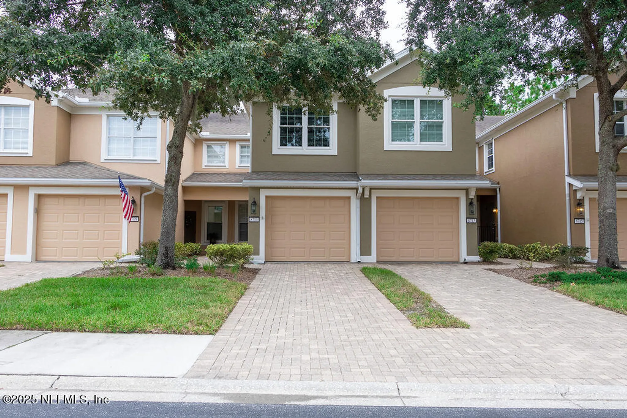 Property Slideshow image 1 of 24 | 8711 little swift cir 24c, Jacksonville, FL, 32256