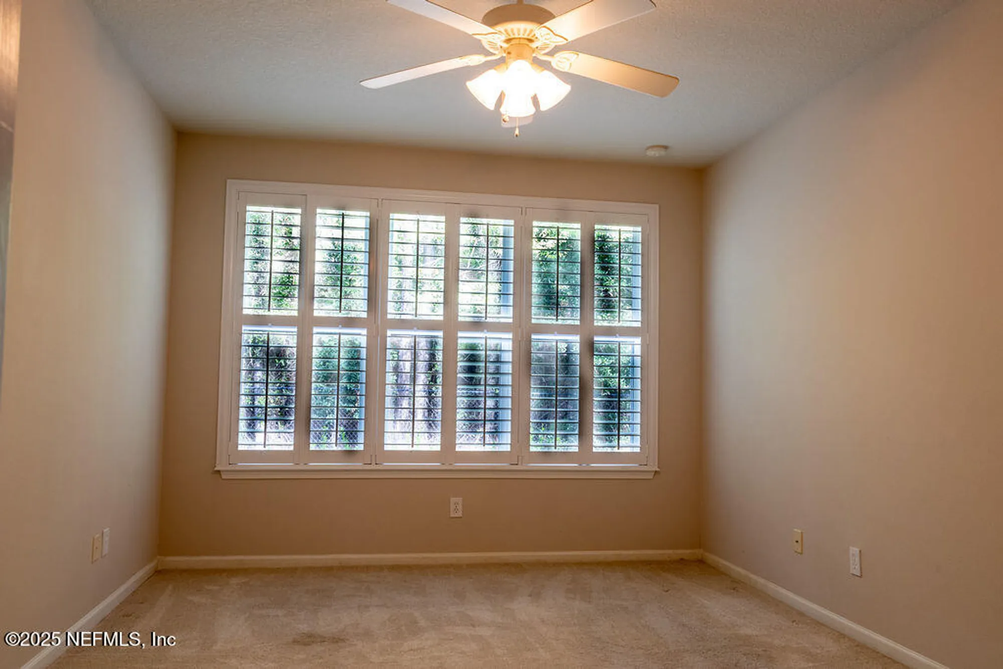 Property Slideshow image 11 of 24 | 8711 little swift cir 24c, Jacksonville, FL, 32256