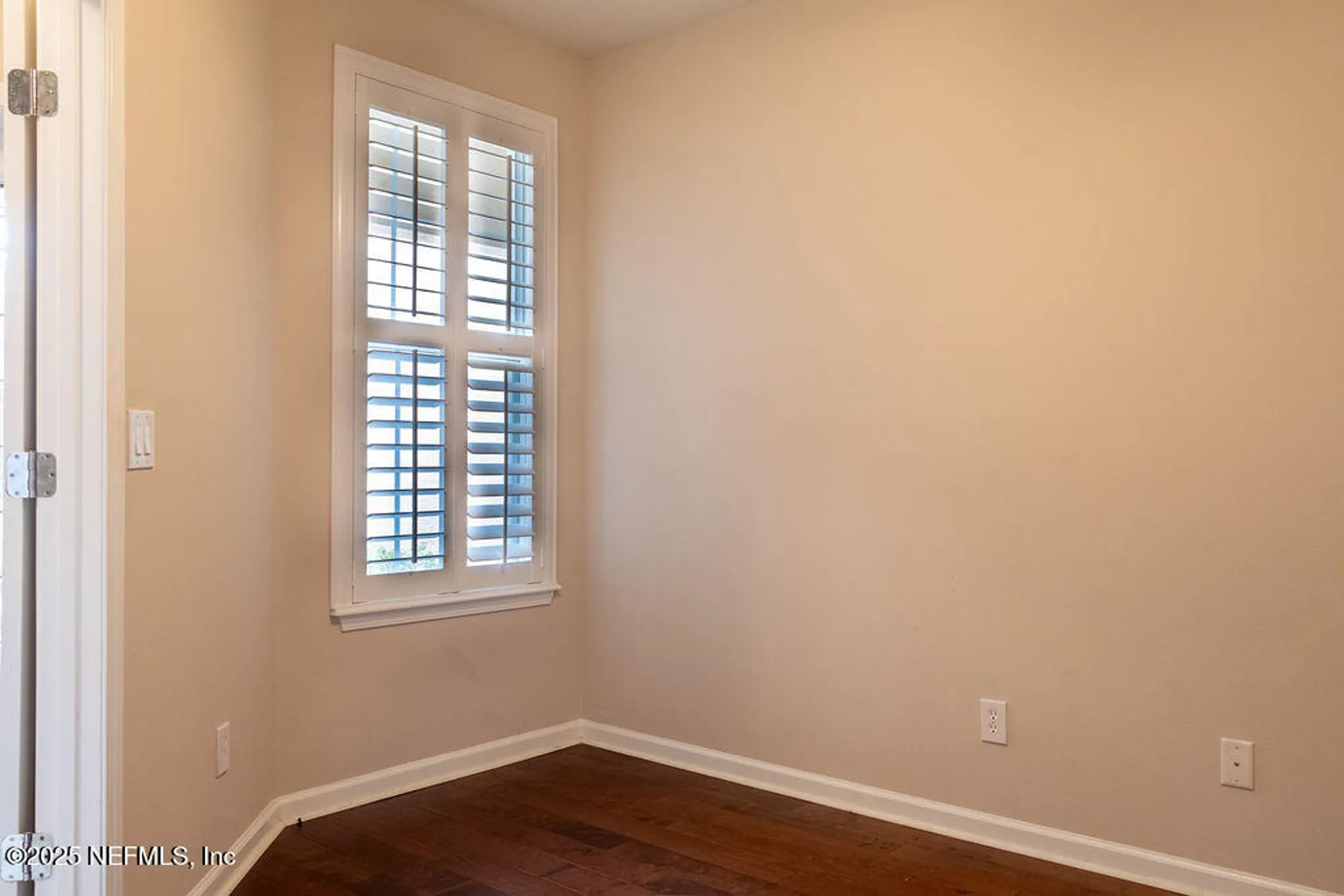 Property Slideshow image 16 of 24 | 8711 little swift cir 24c, Jacksonville, FL, 32256