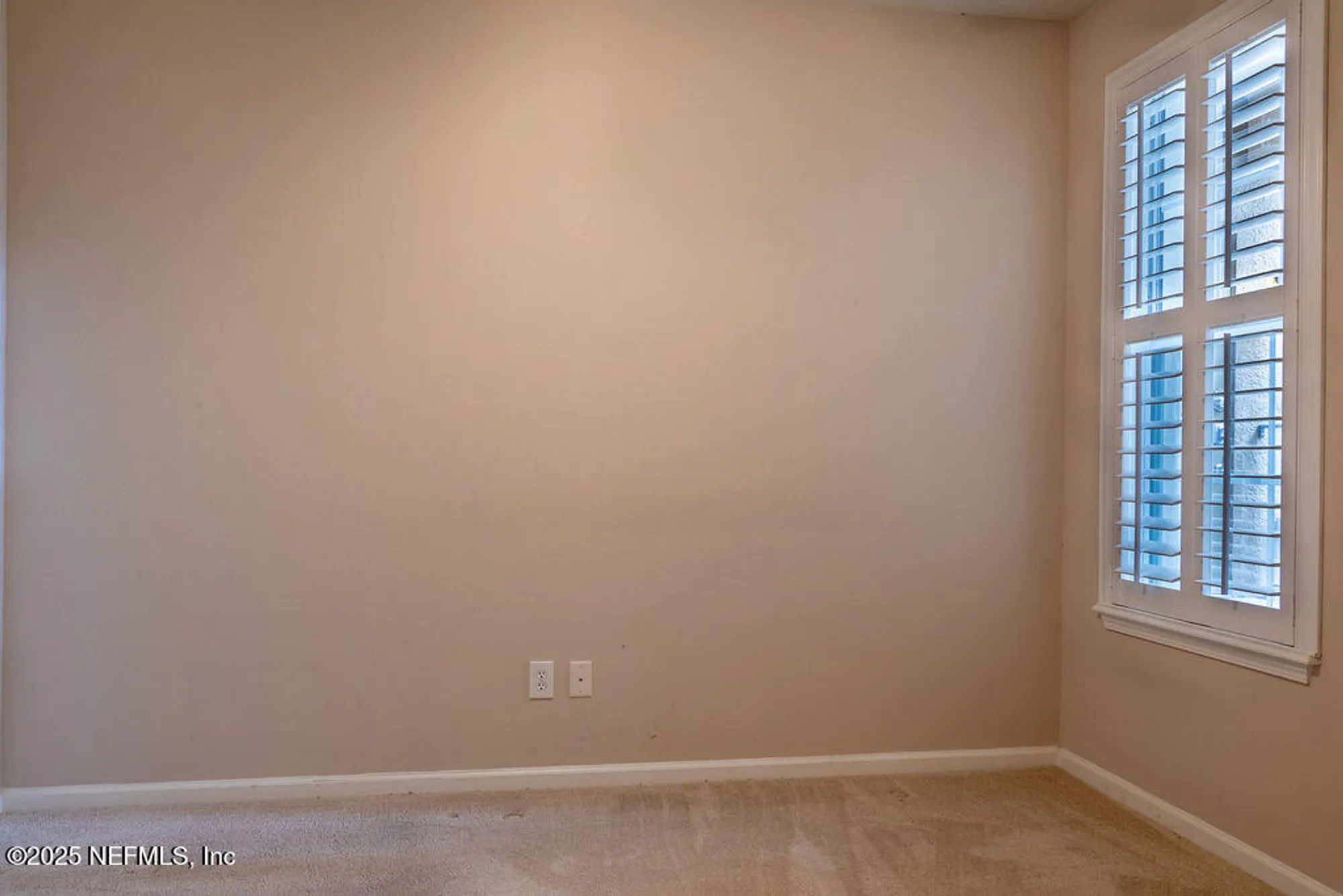 Property Slideshow image 17 of 24 | 8711 little swift cir 24c, Jacksonville, FL, 32256