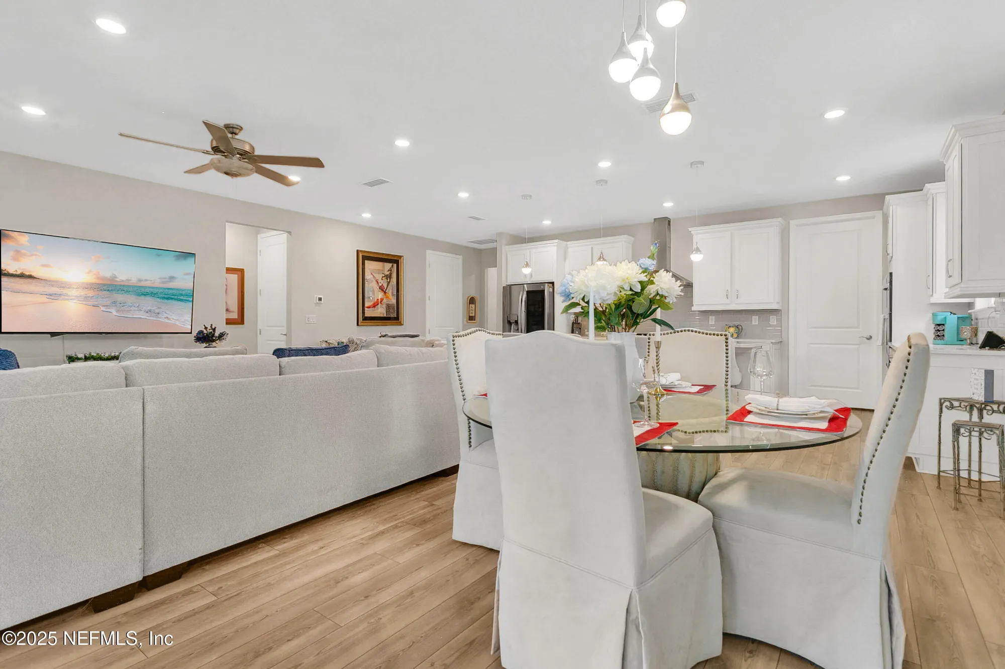 Property Slideshow image 8 of 35 | 10817 kentworth way, Jacksonville, FL, 32256